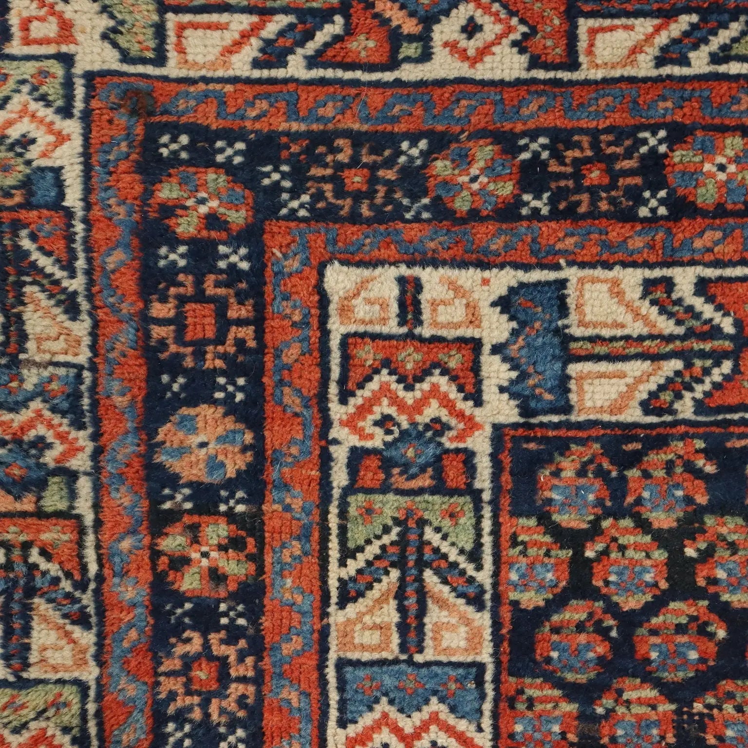 Afshar Wool Rug - Fine Knot 185 x 122 cm