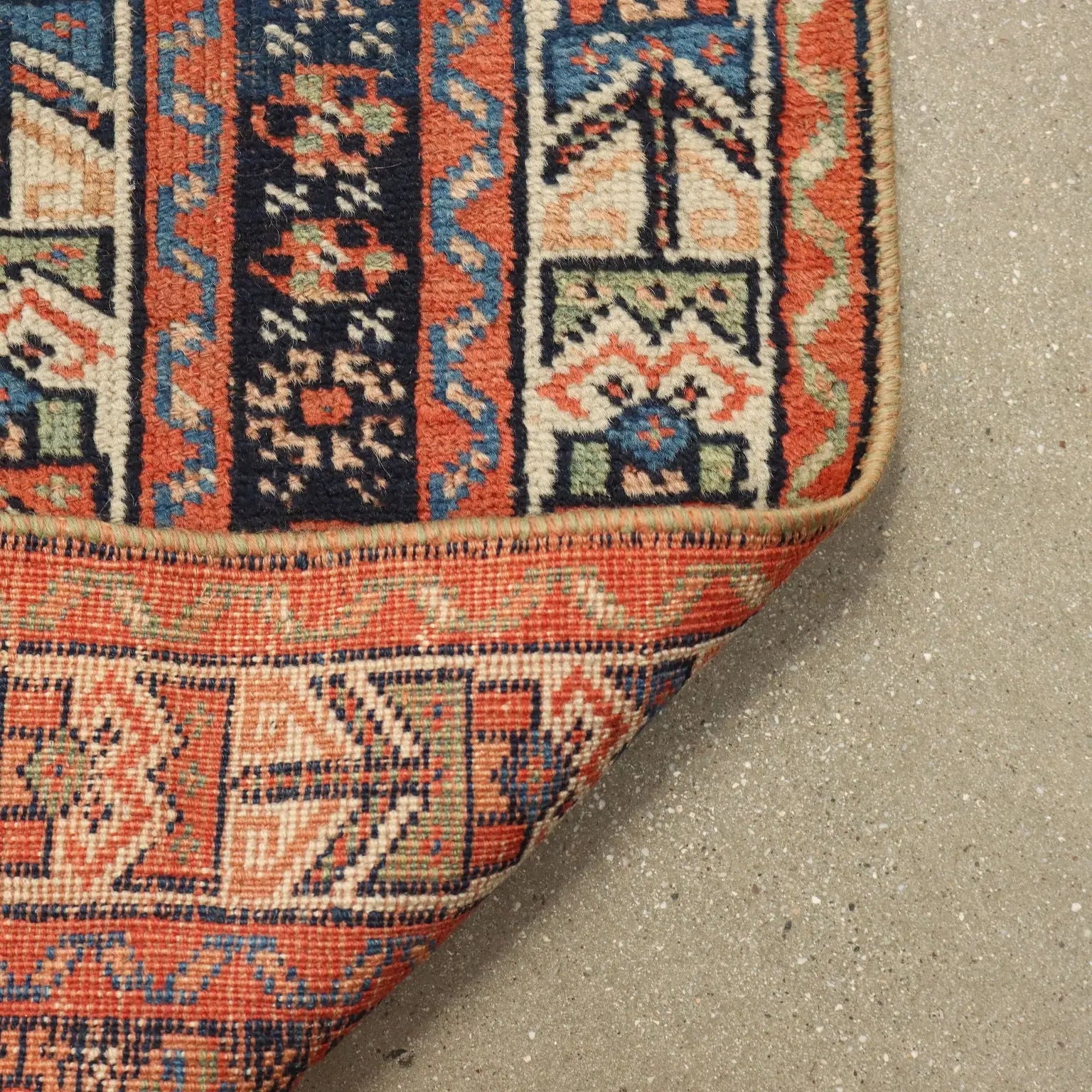 Afshar Wool Rug - Fine Knot 185 x 122 cm