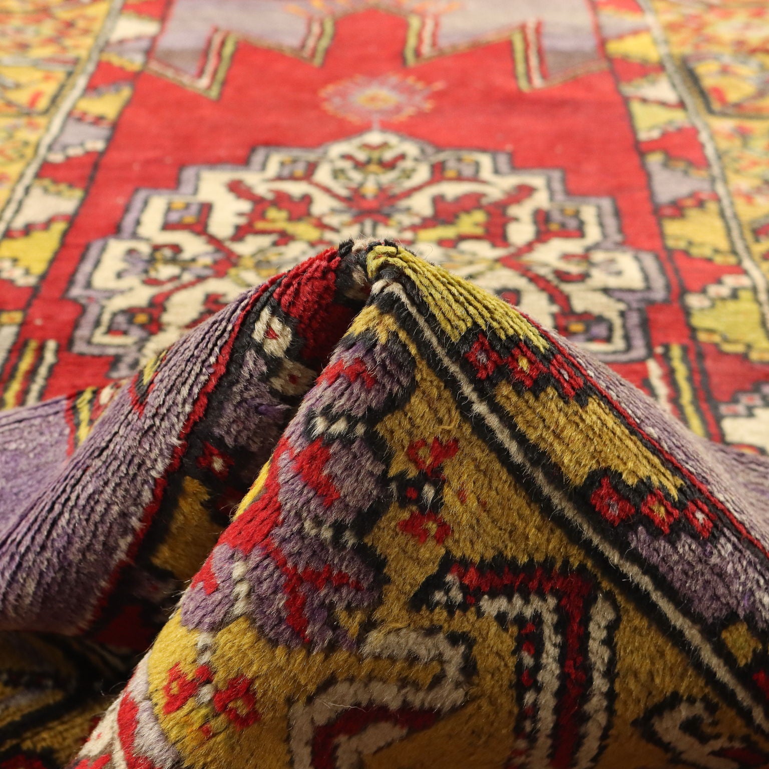  | Antiques  Carpets