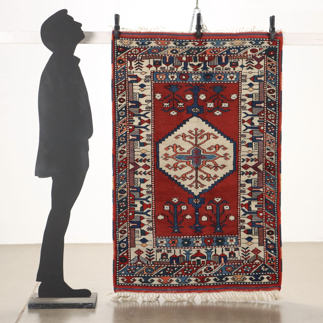  | Antiques  Carpets