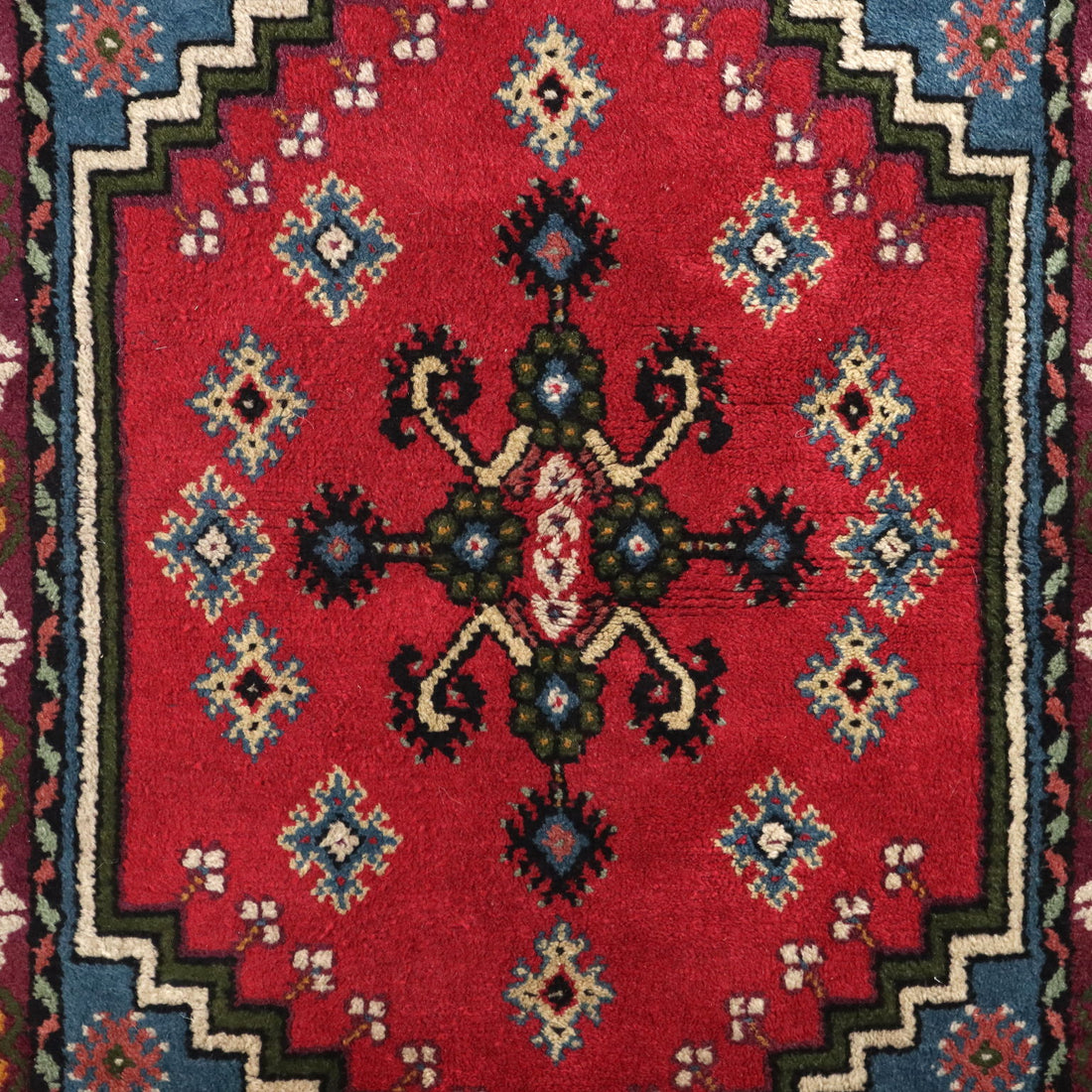  | Antiques  Carpets