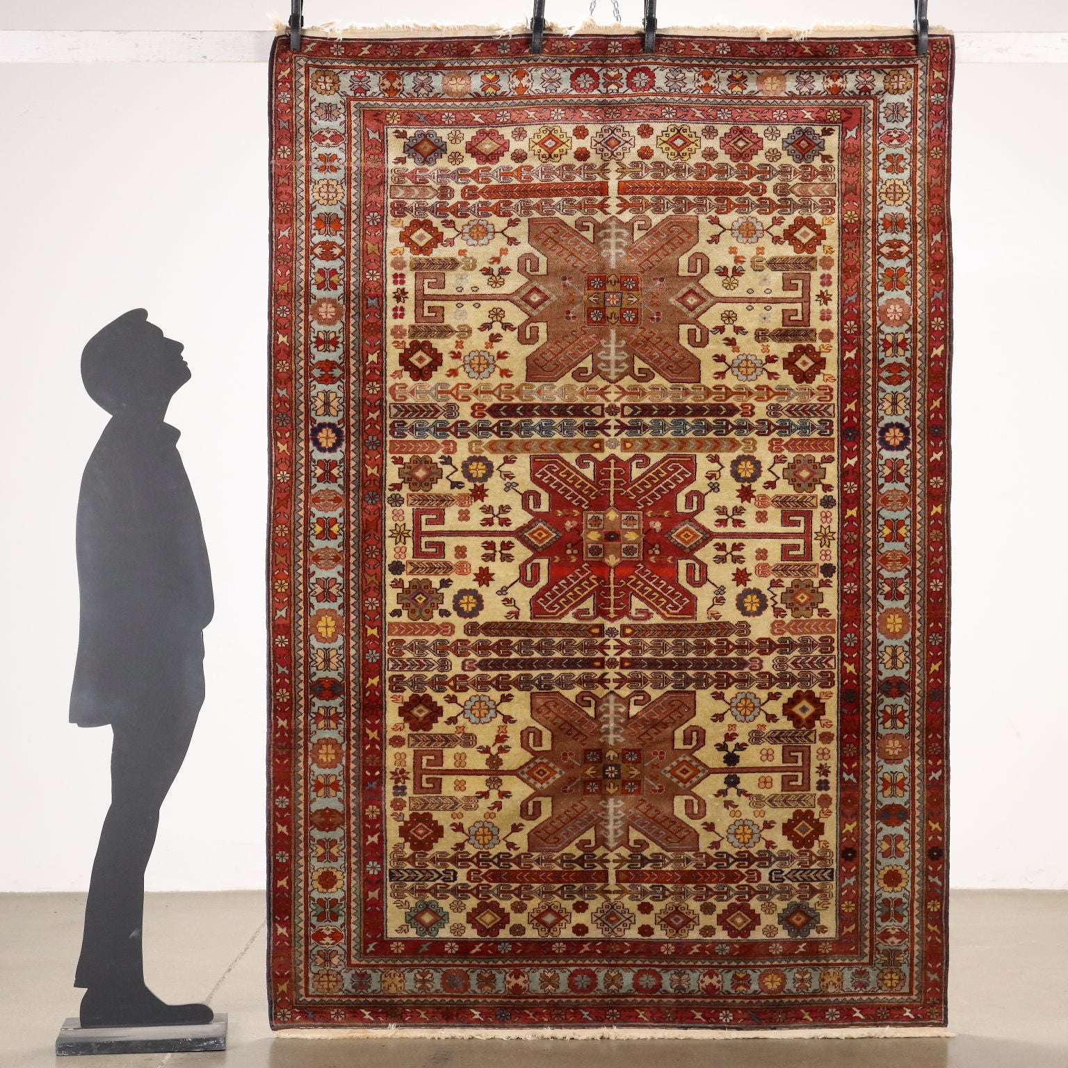 | Antiques  Carpets