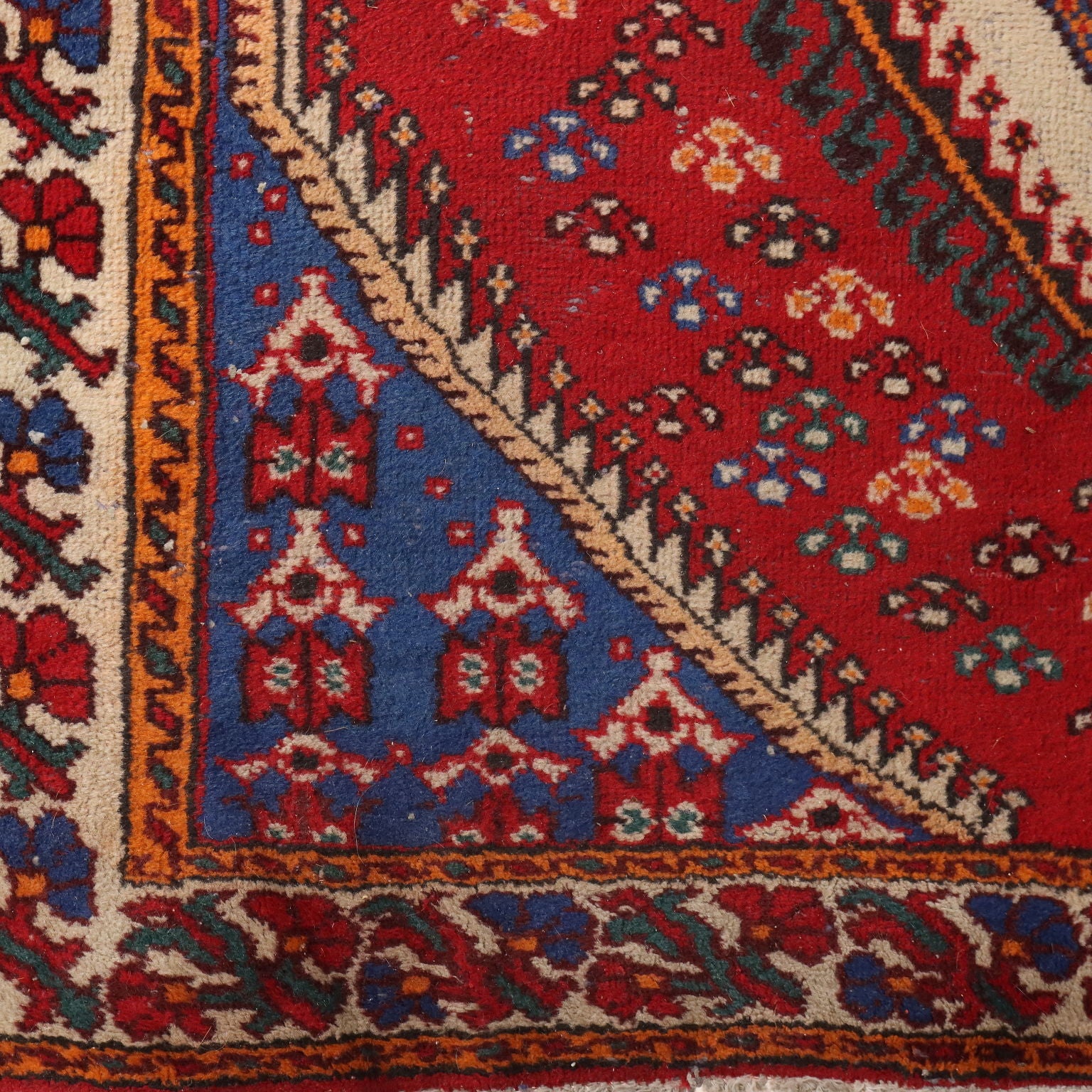  | Antiques  Carpets