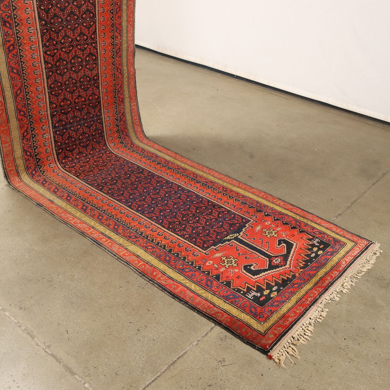  | Antiques  Carpets