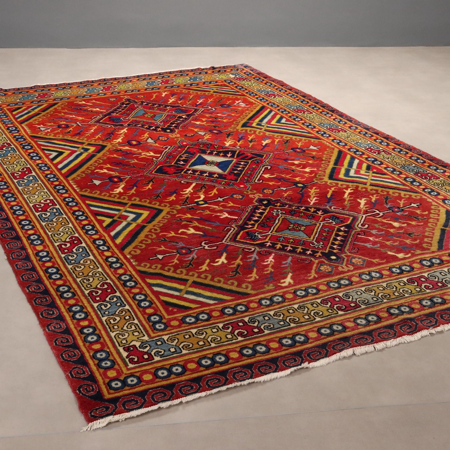  | Antiques  Carpets