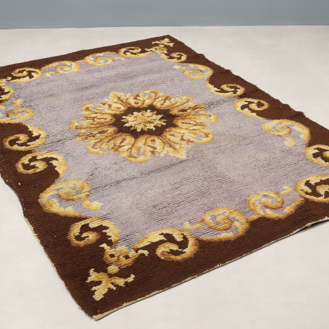  | Antiques  Carpets