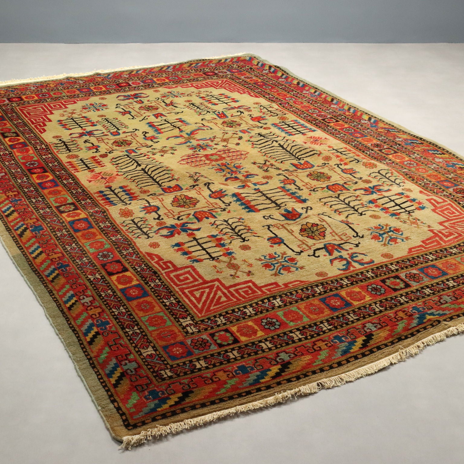  | Antiques  Carpets