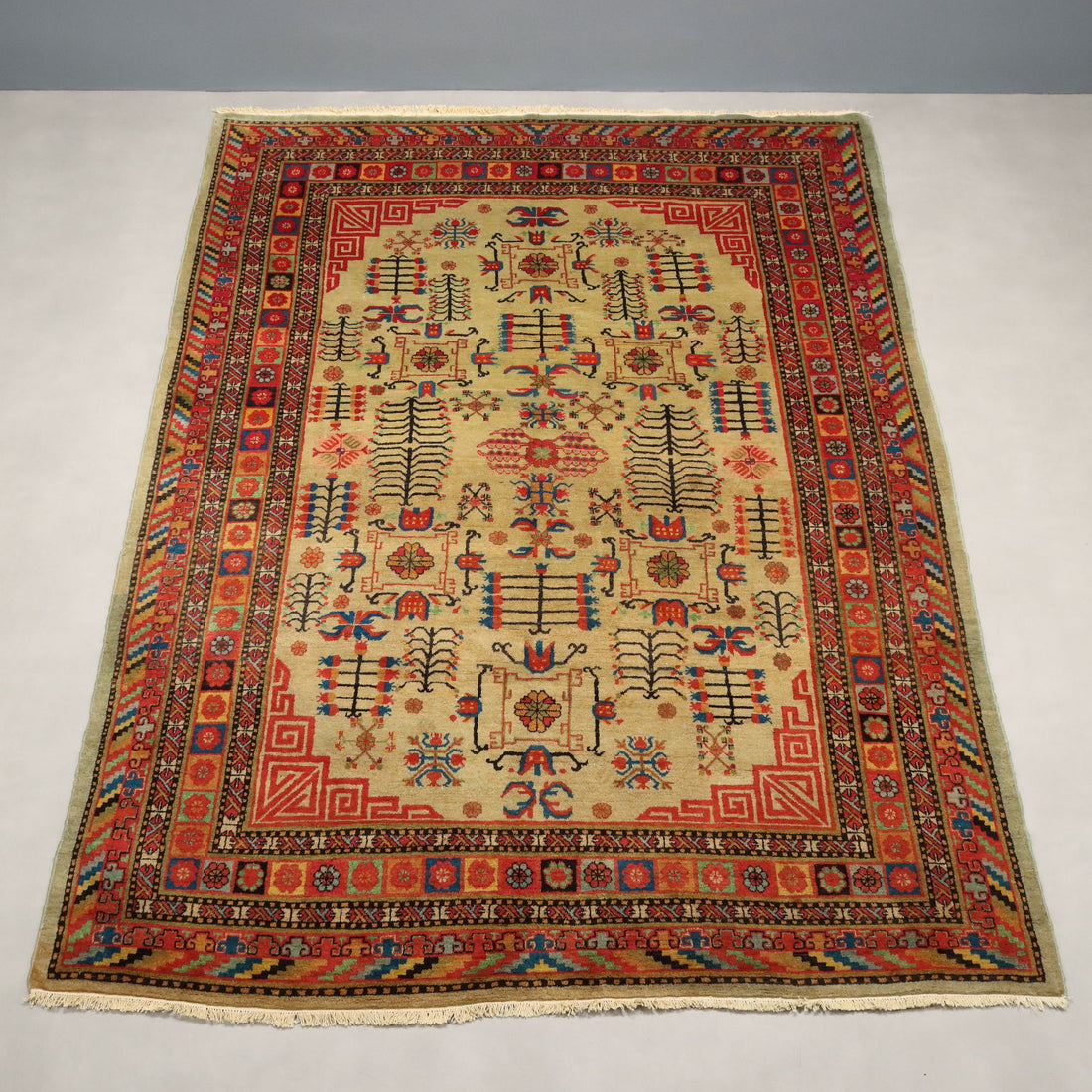  | Antiques  Carpets