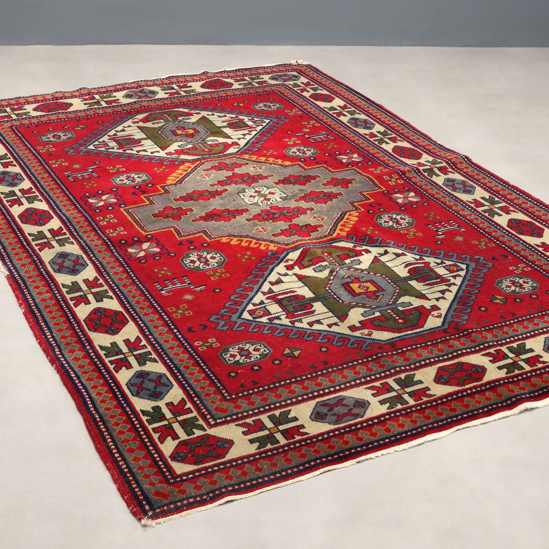  | Antiques  Carpets