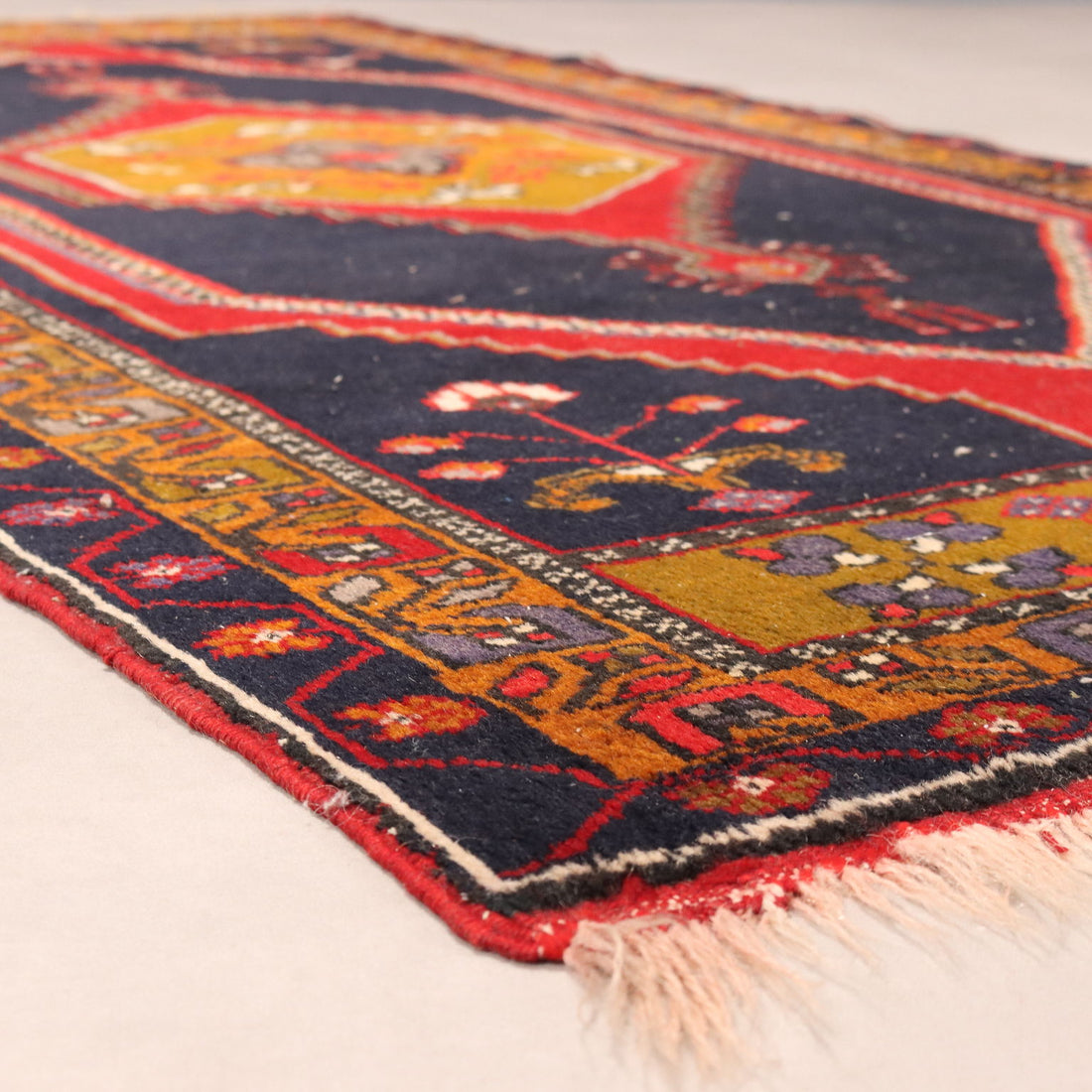  | Antiques  Carpets
