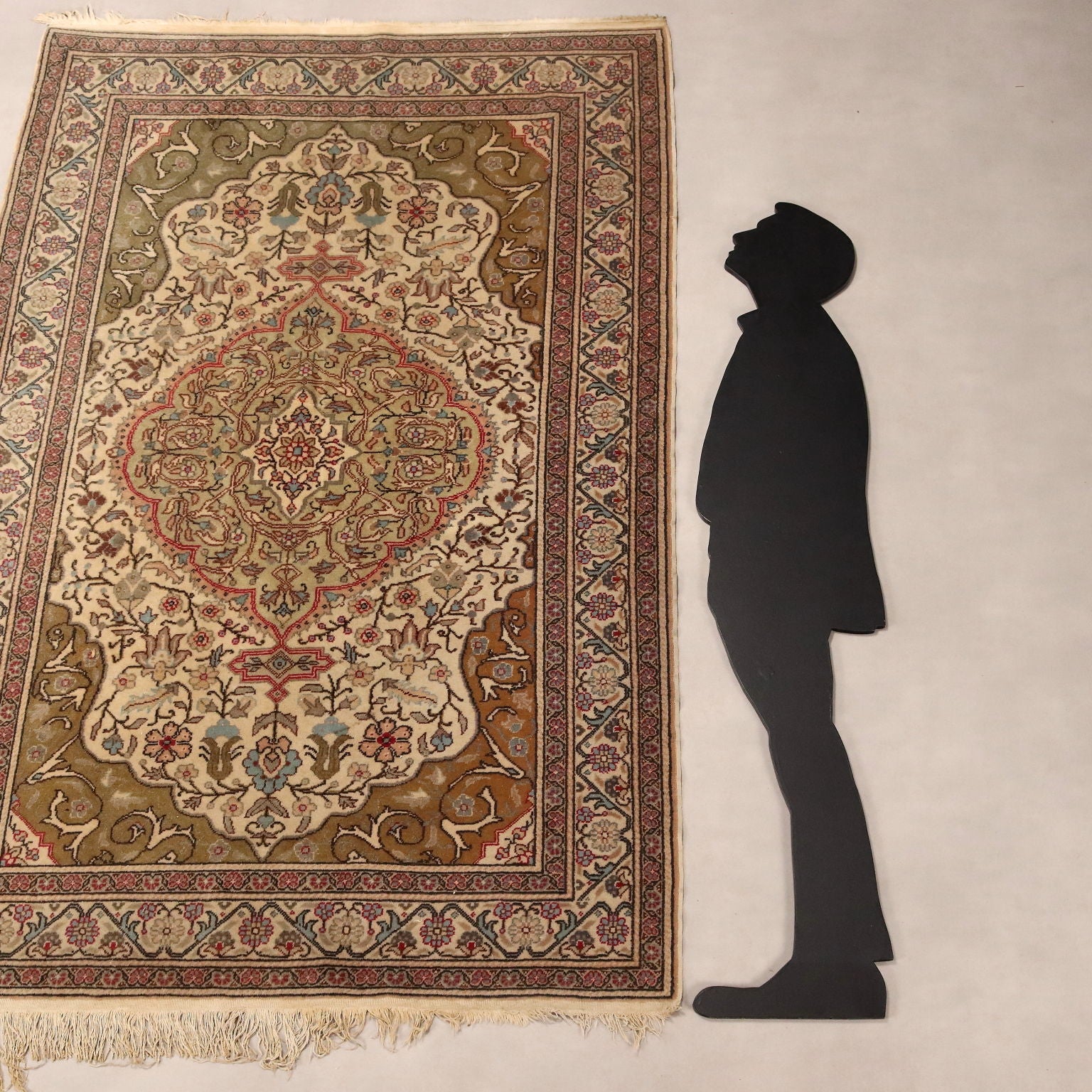  | Antiques  Carpets