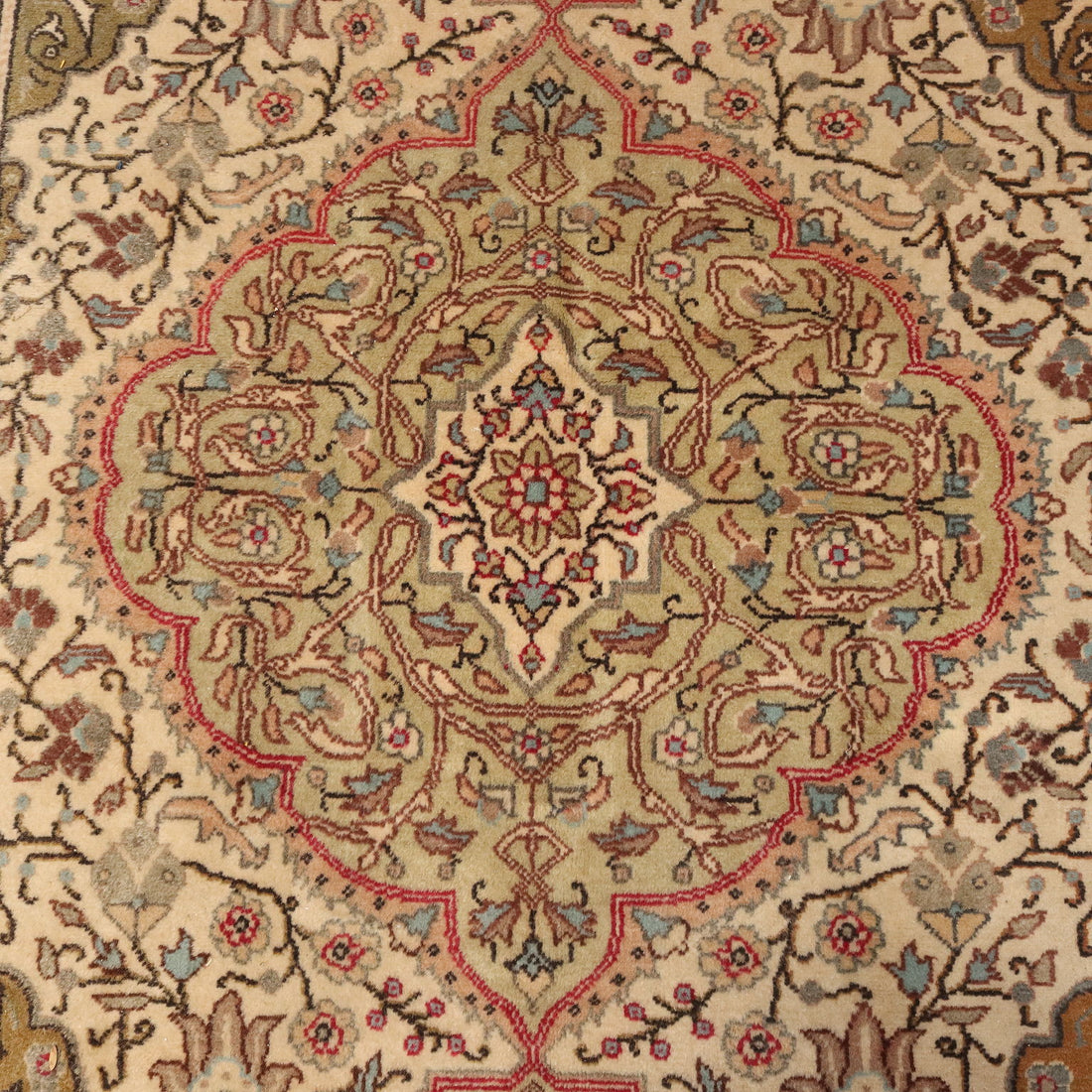  | Antiques  Carpets
