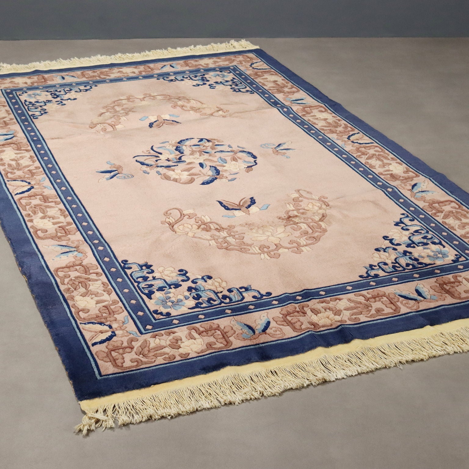  | Antiques  Carpets