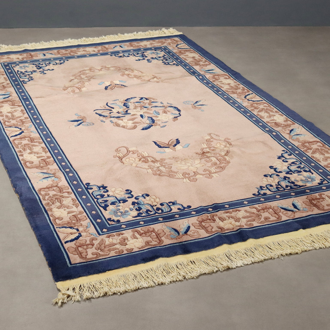  | Antiques  Carpets