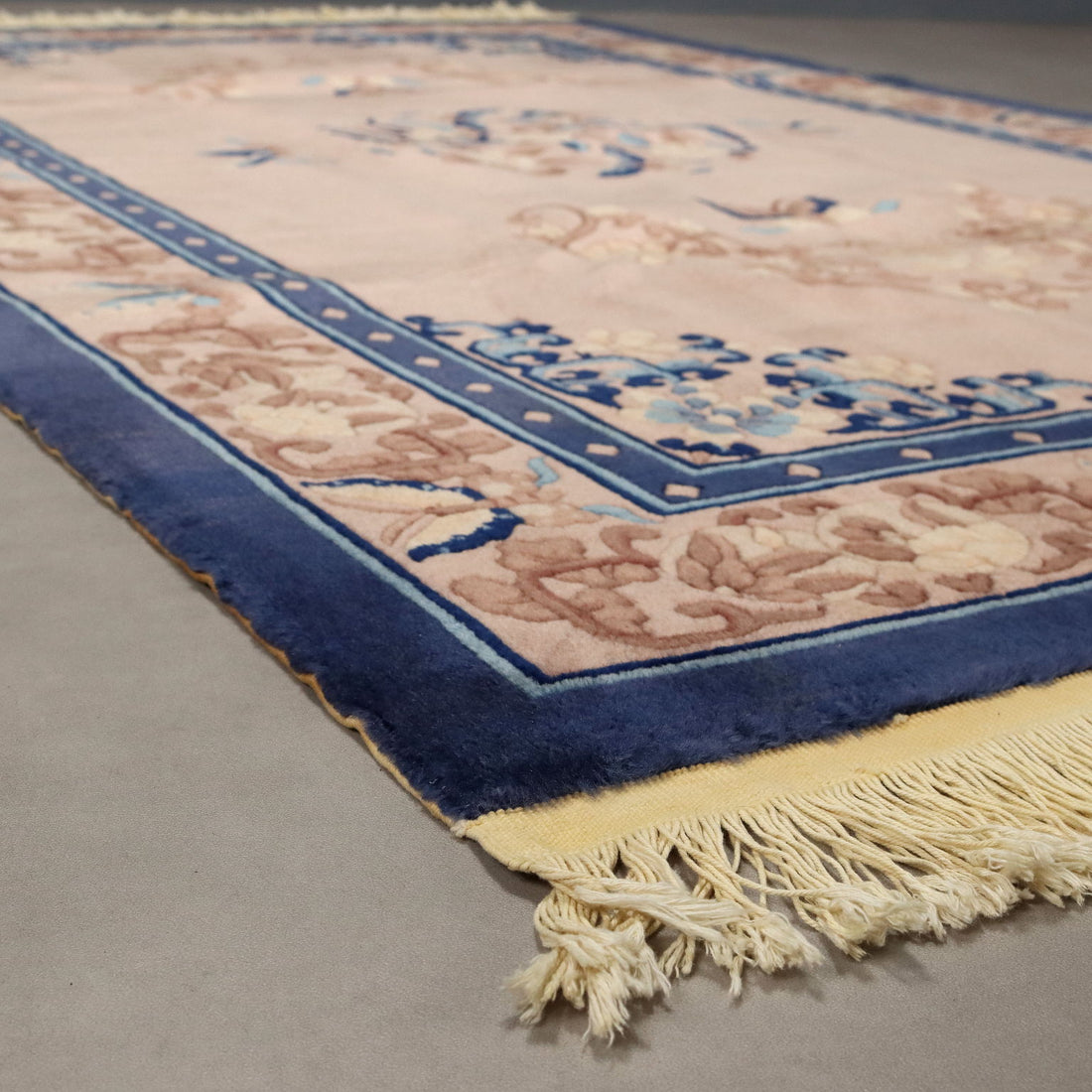  | Antiques  Carpets