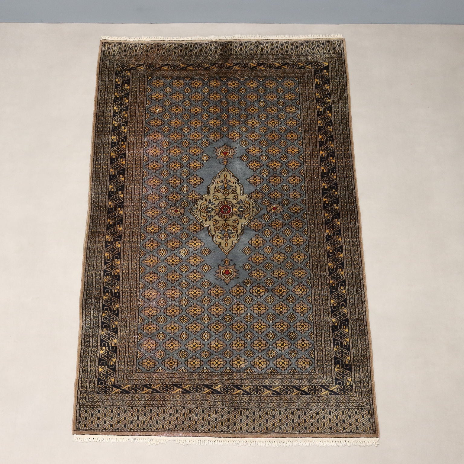  | Antiques  Carpets