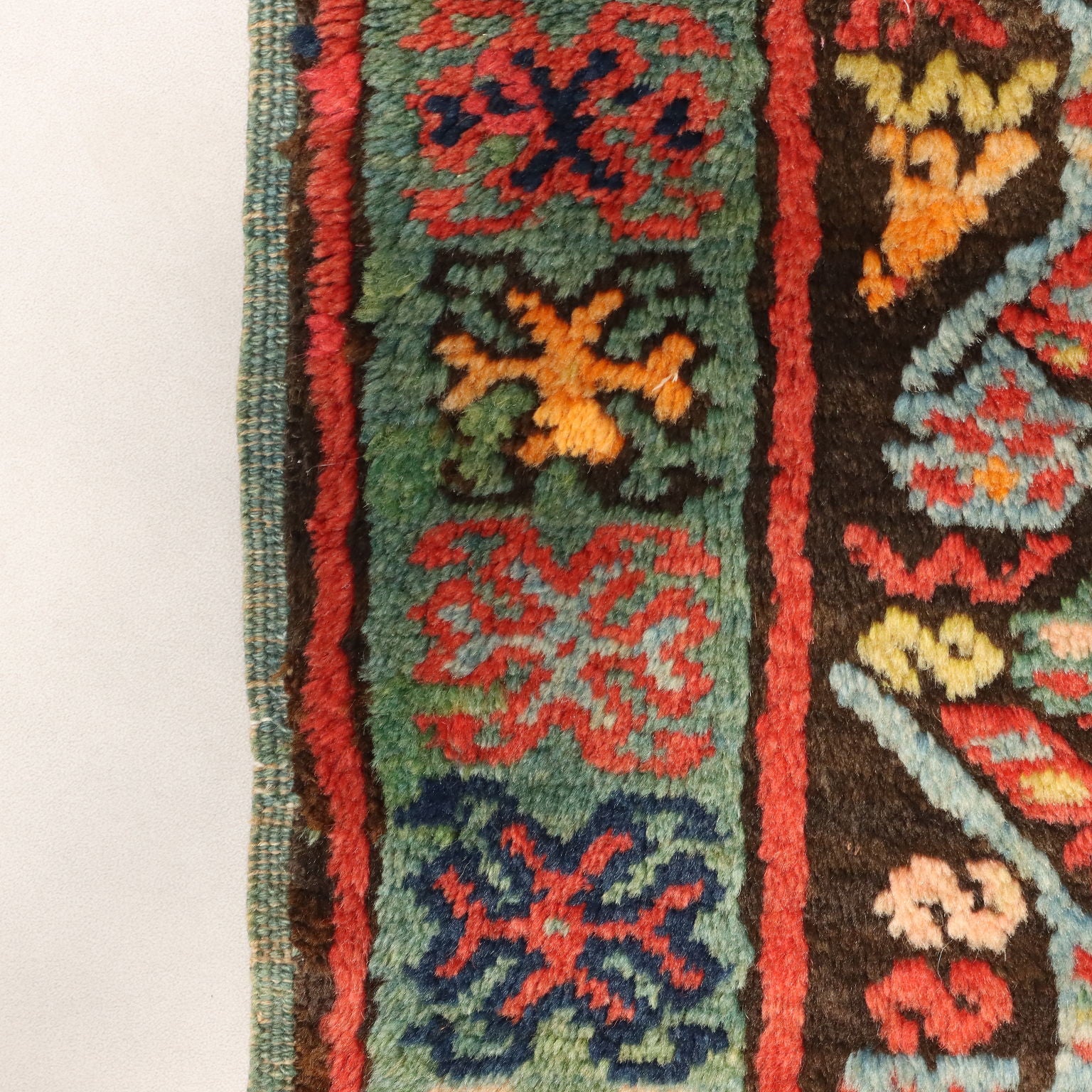 | Antiques  Carpets