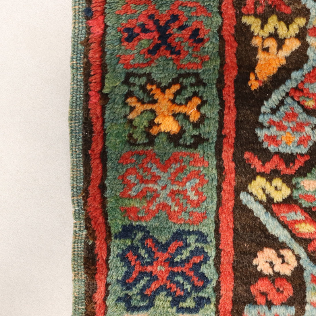  | Antiques  Carpets