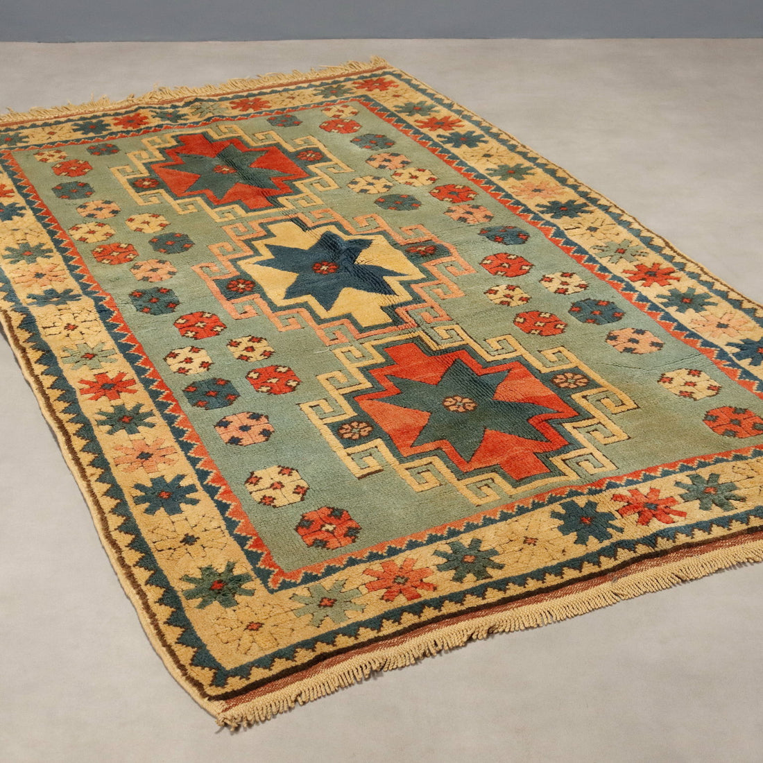  | Antiques  Carpets