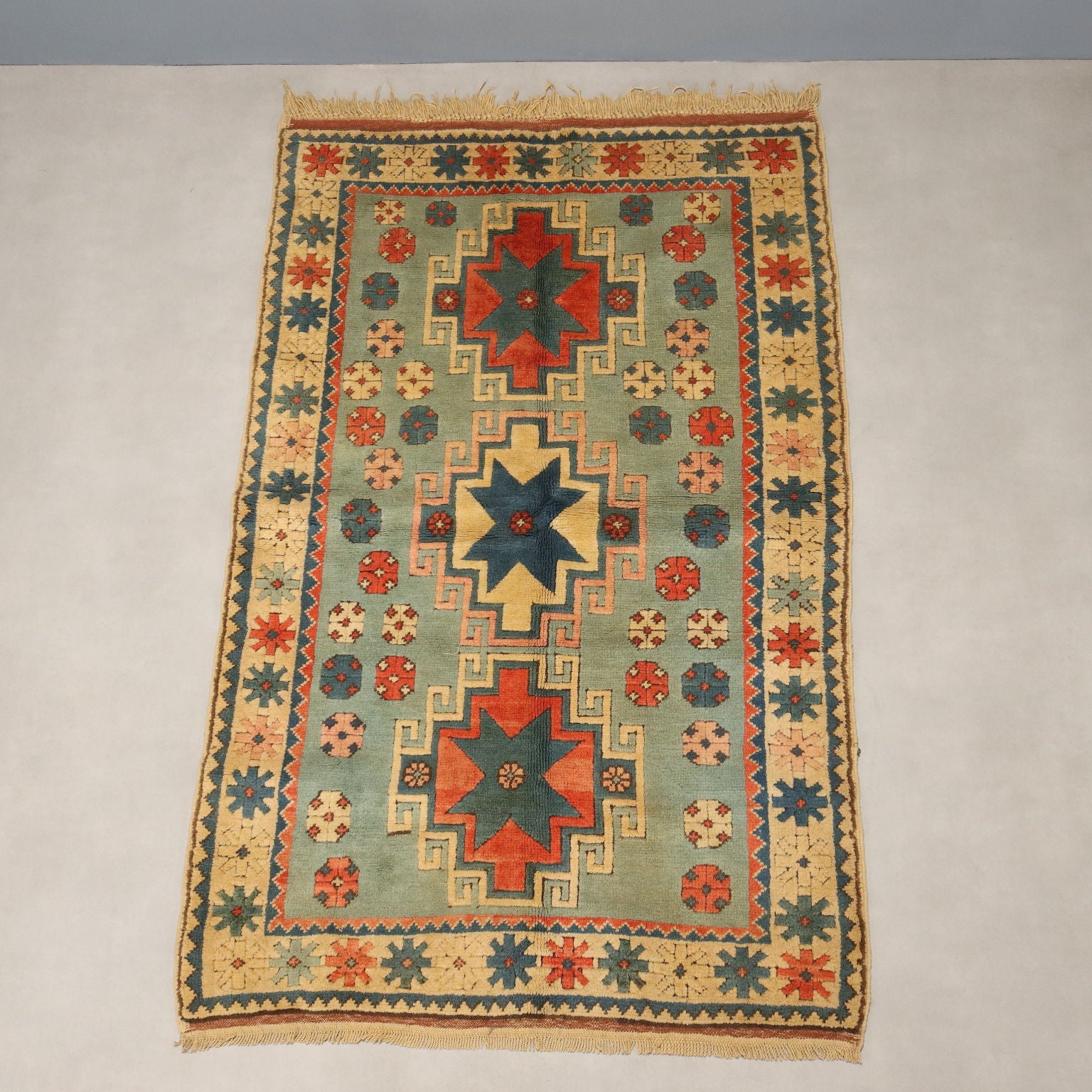  | Antiques  Carpets