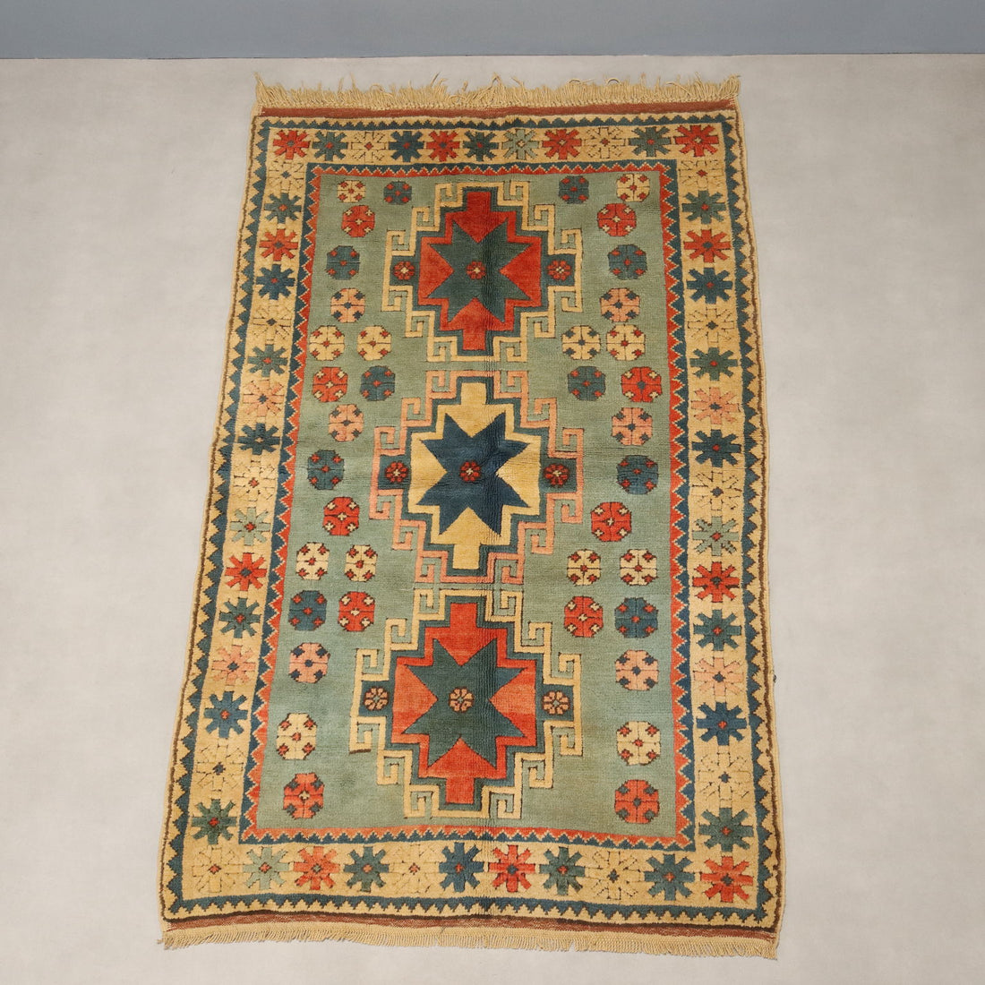  | Antiques  Carpets