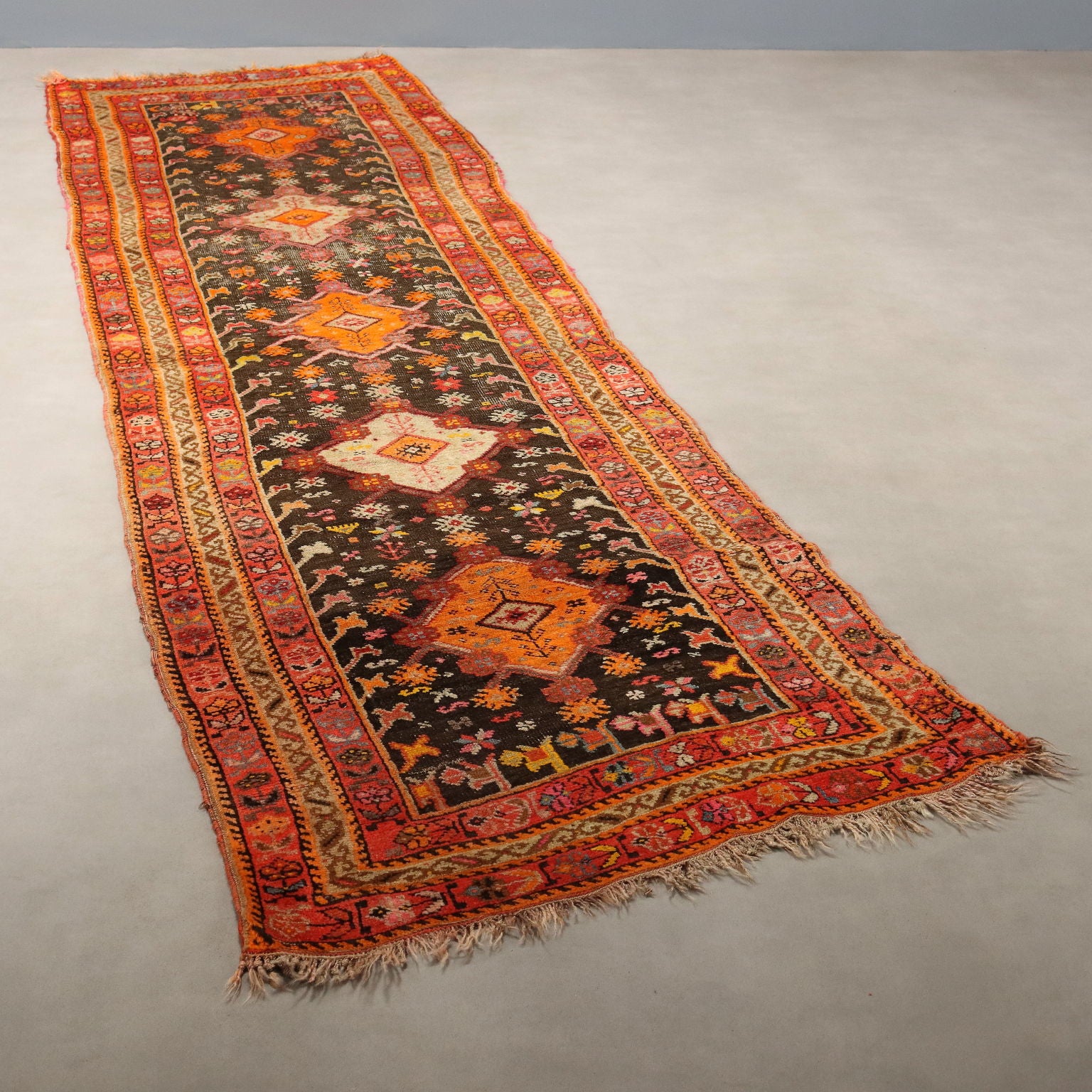  | Antiques  Carpets