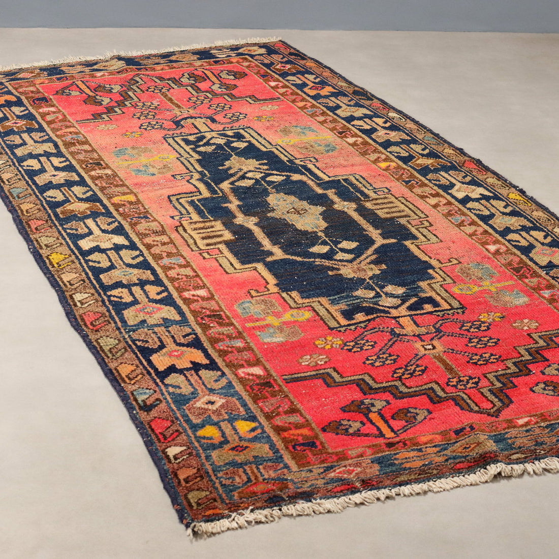  | Antiques  Carpets
