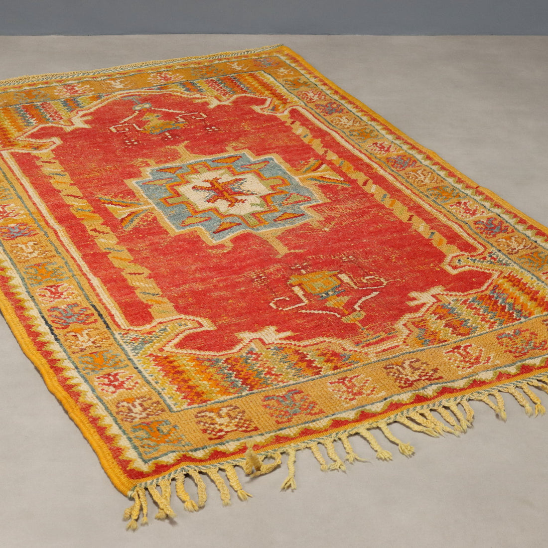  | Antiques  Carpets