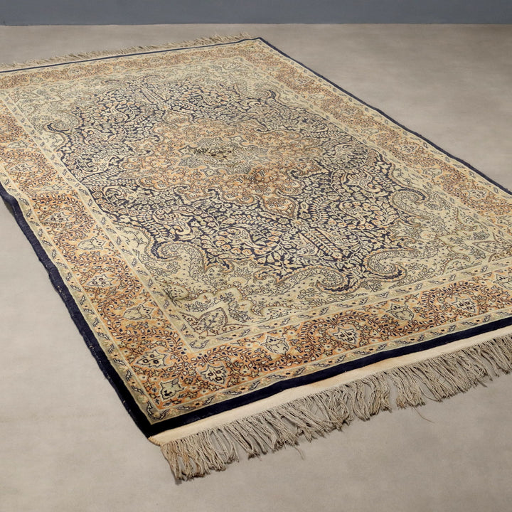  | Antiques  Carpets