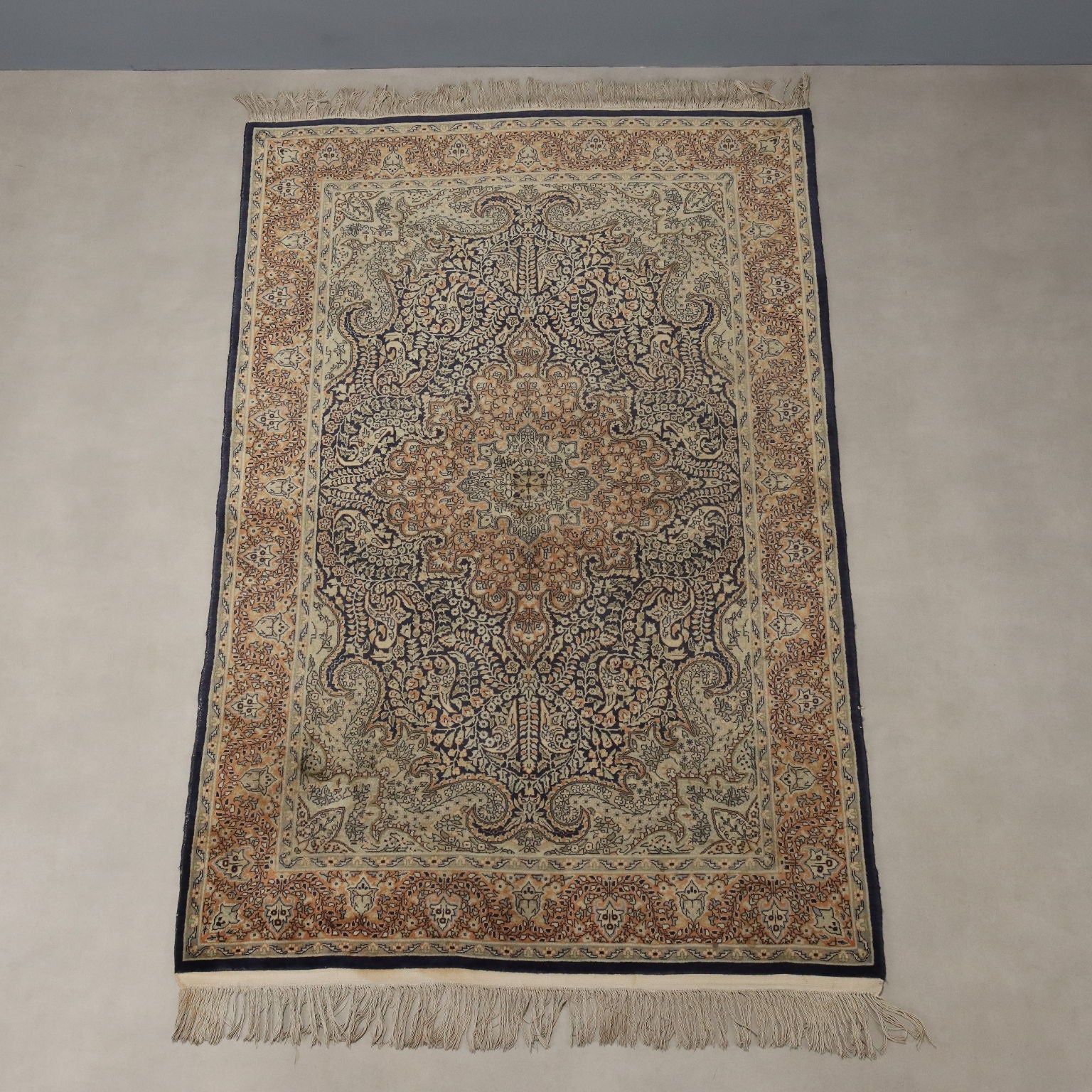  | Antiques  Carpets