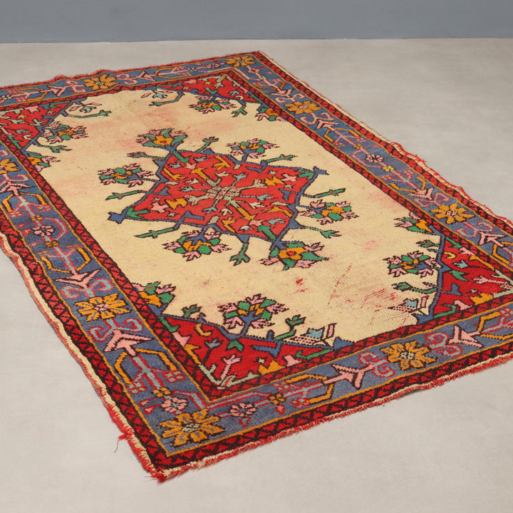  | Antiques  Carpets