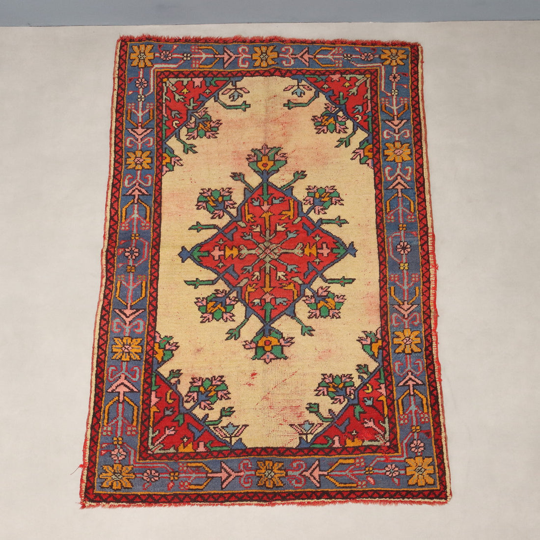  | Antiques  Carpets