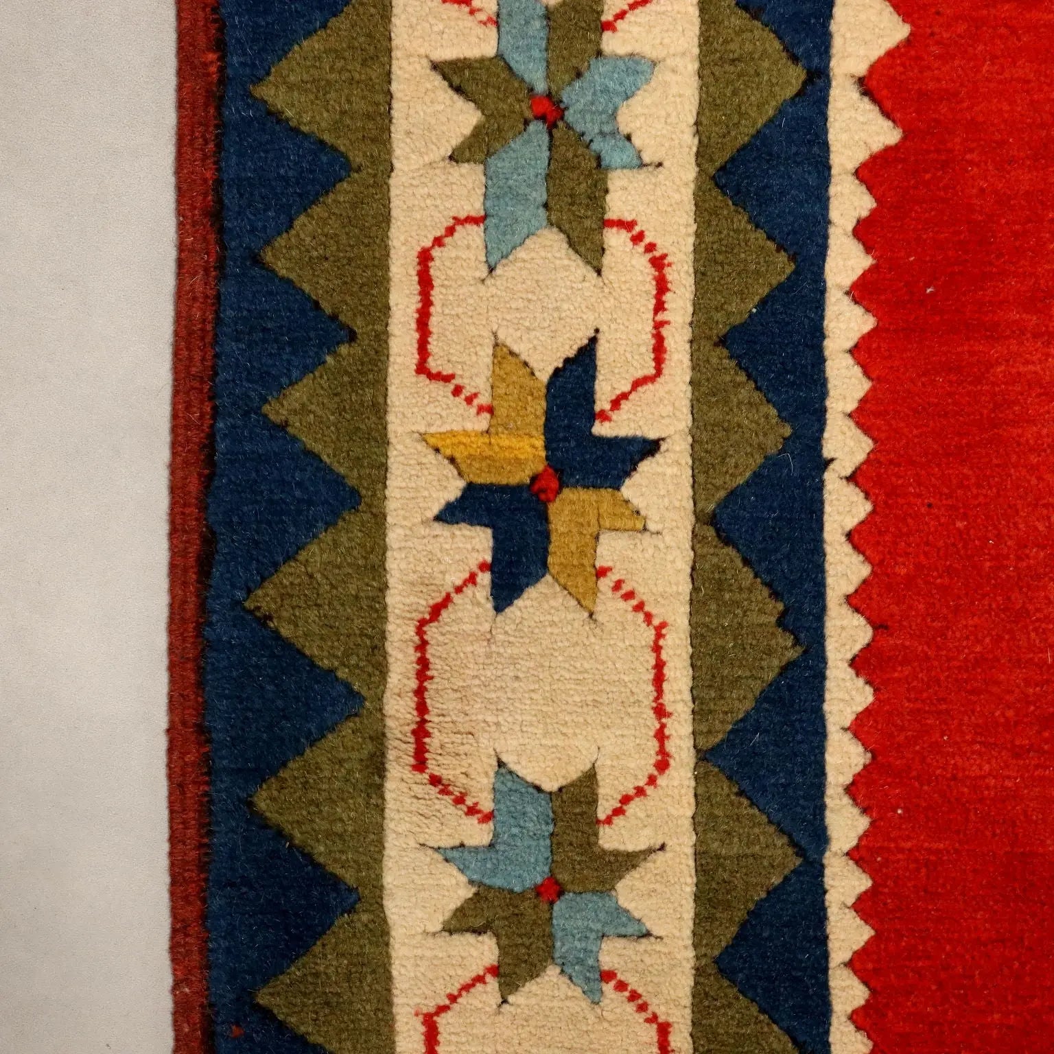 Antique Kars Carpet Wool Heavy Knot Handmade 99 x 77 In - 99 x 77 In | Antiques | Carpets