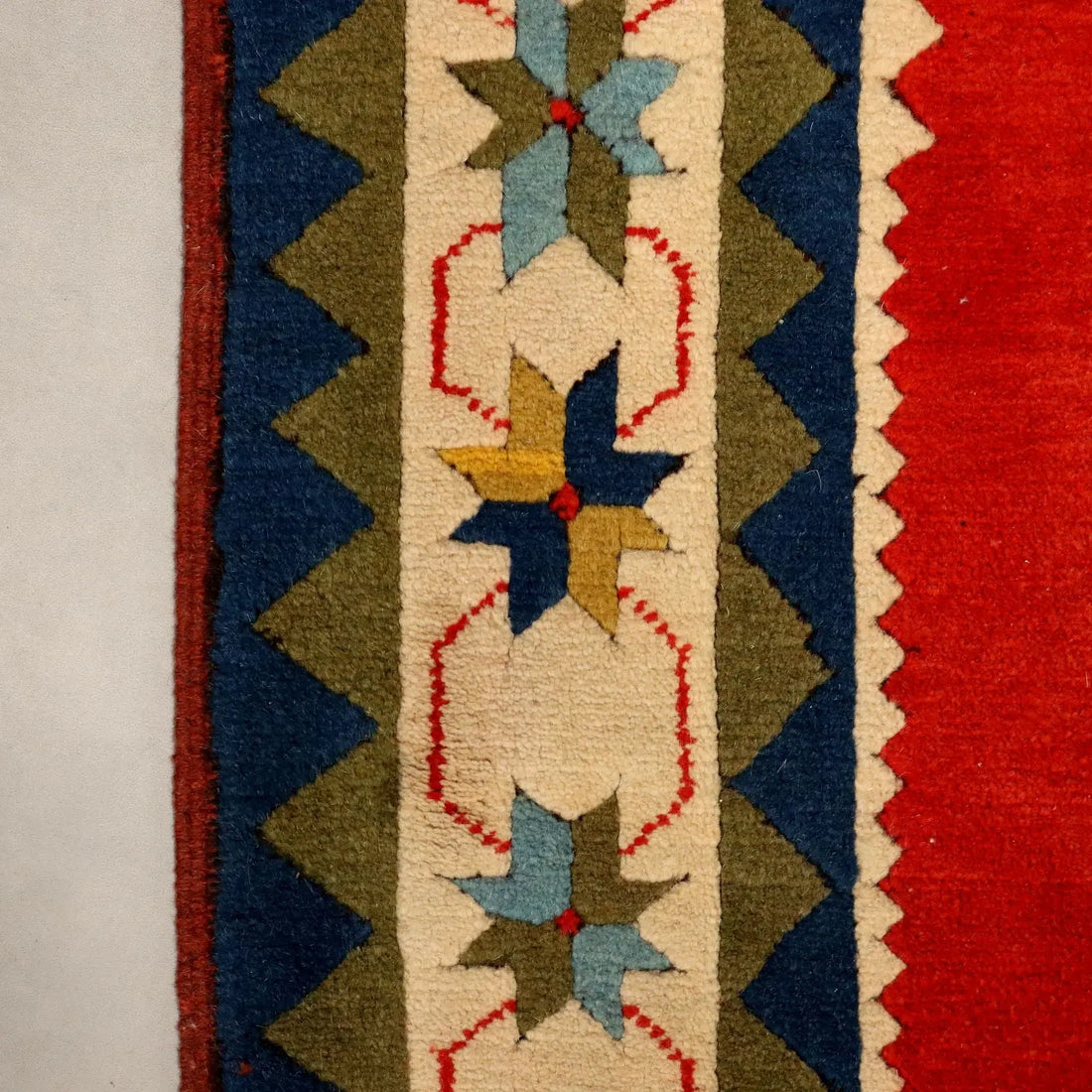 Antique Kars Carpet Wool Heavy Knot Handmade 99 x 77 In - 99 x 77 In | Antiques | Carpets
