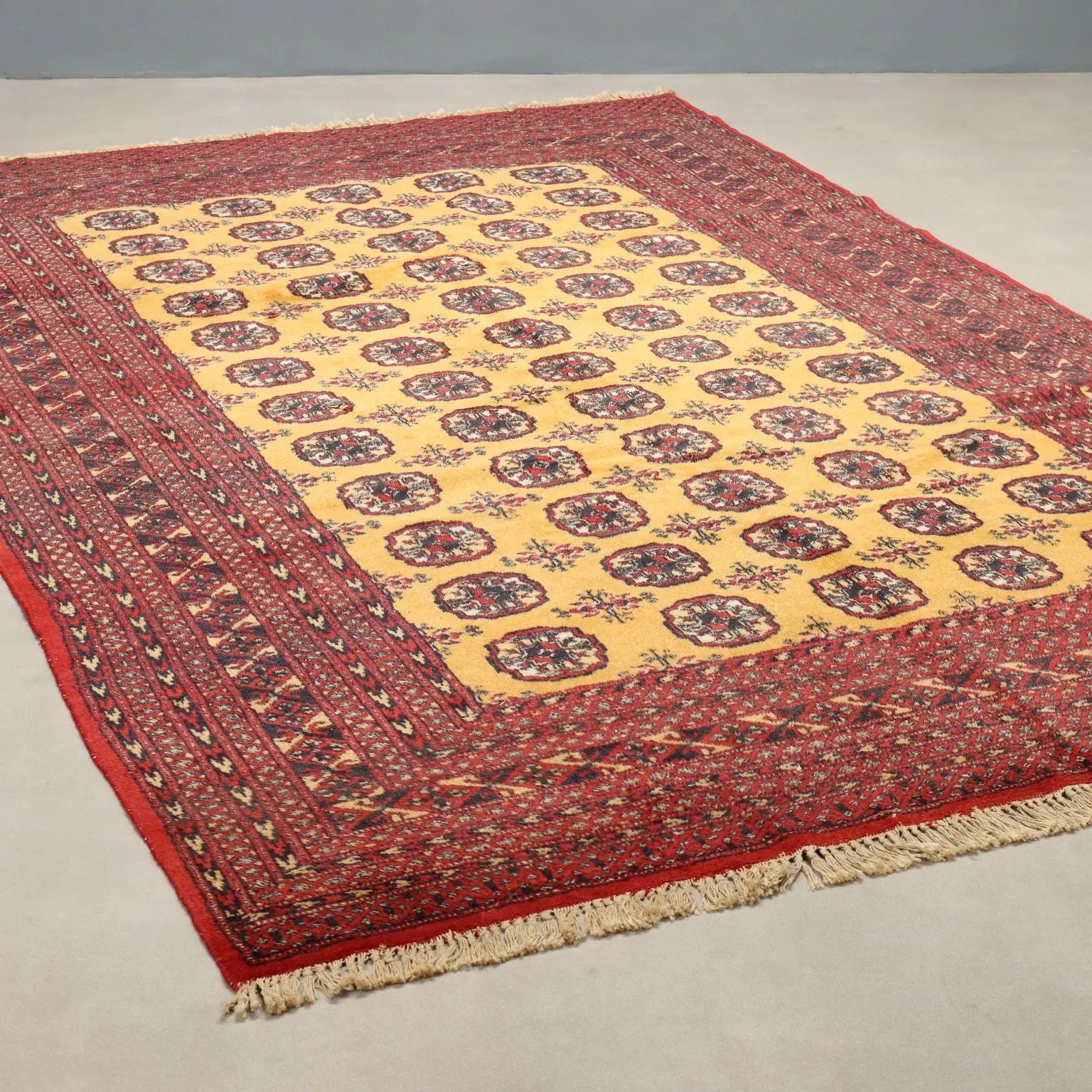 Bukhara Rug in Cotton and Wool - 280 x 187 cm