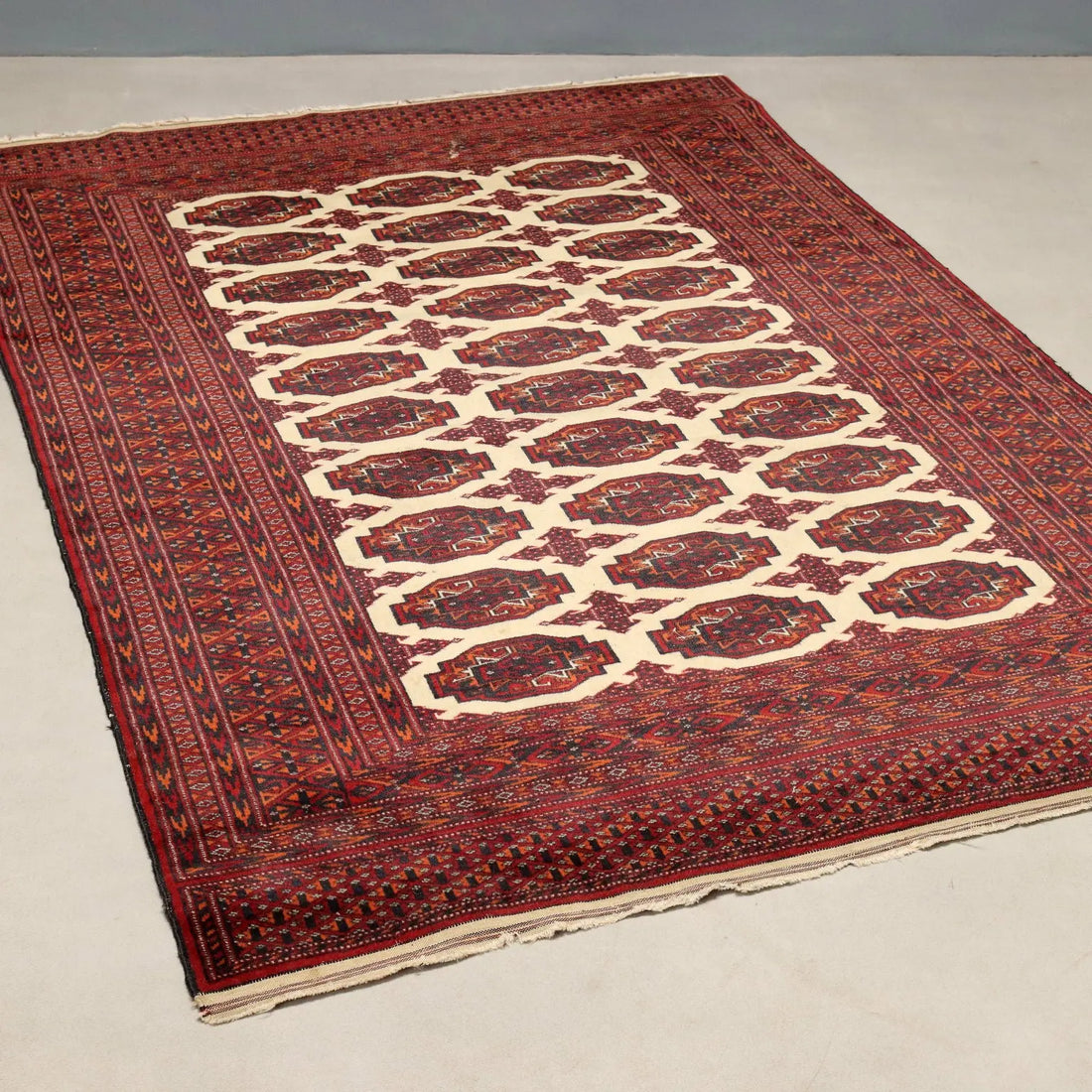  Bukhara Rug in Cotton and Wool