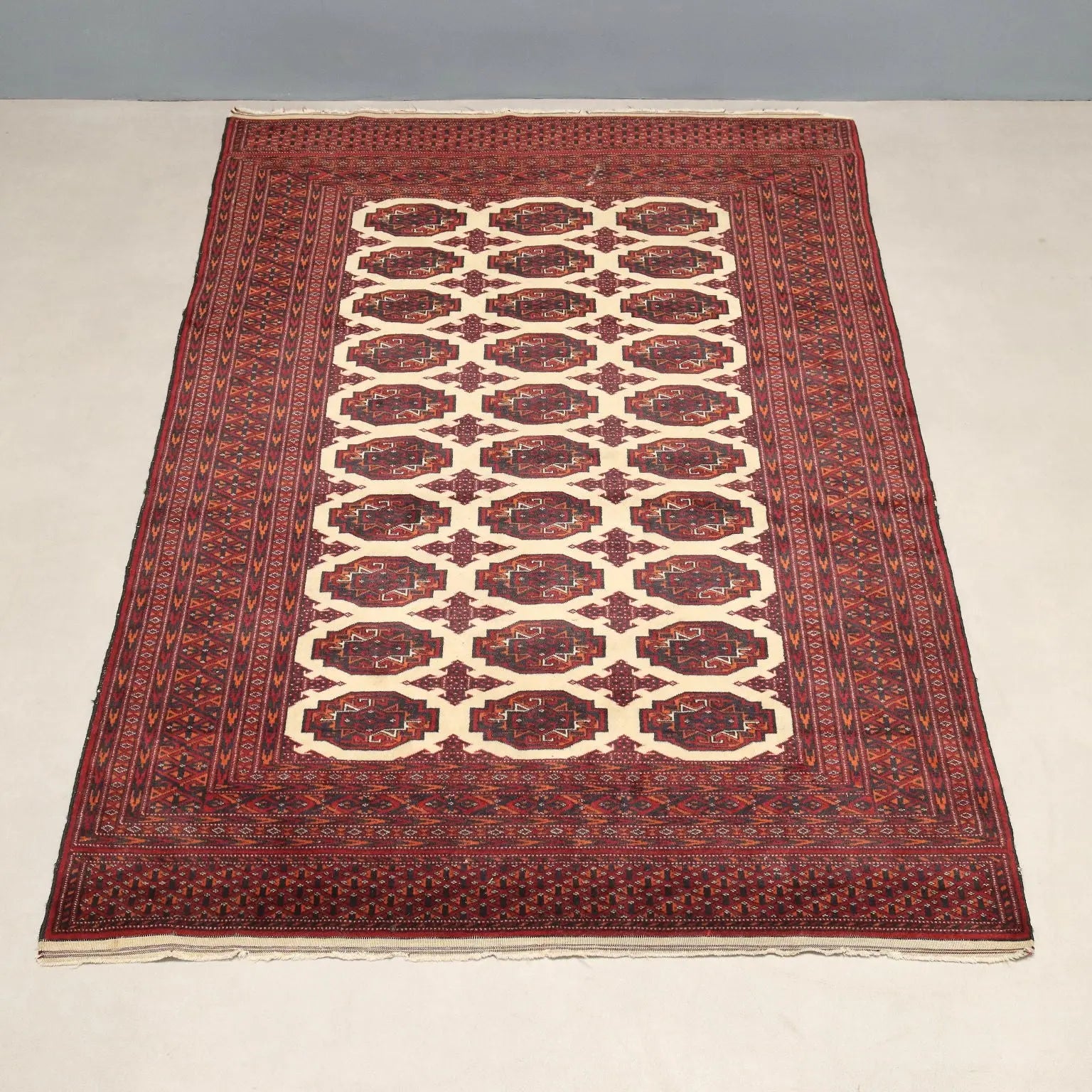  Bukhara Rug in Cotton and Wool