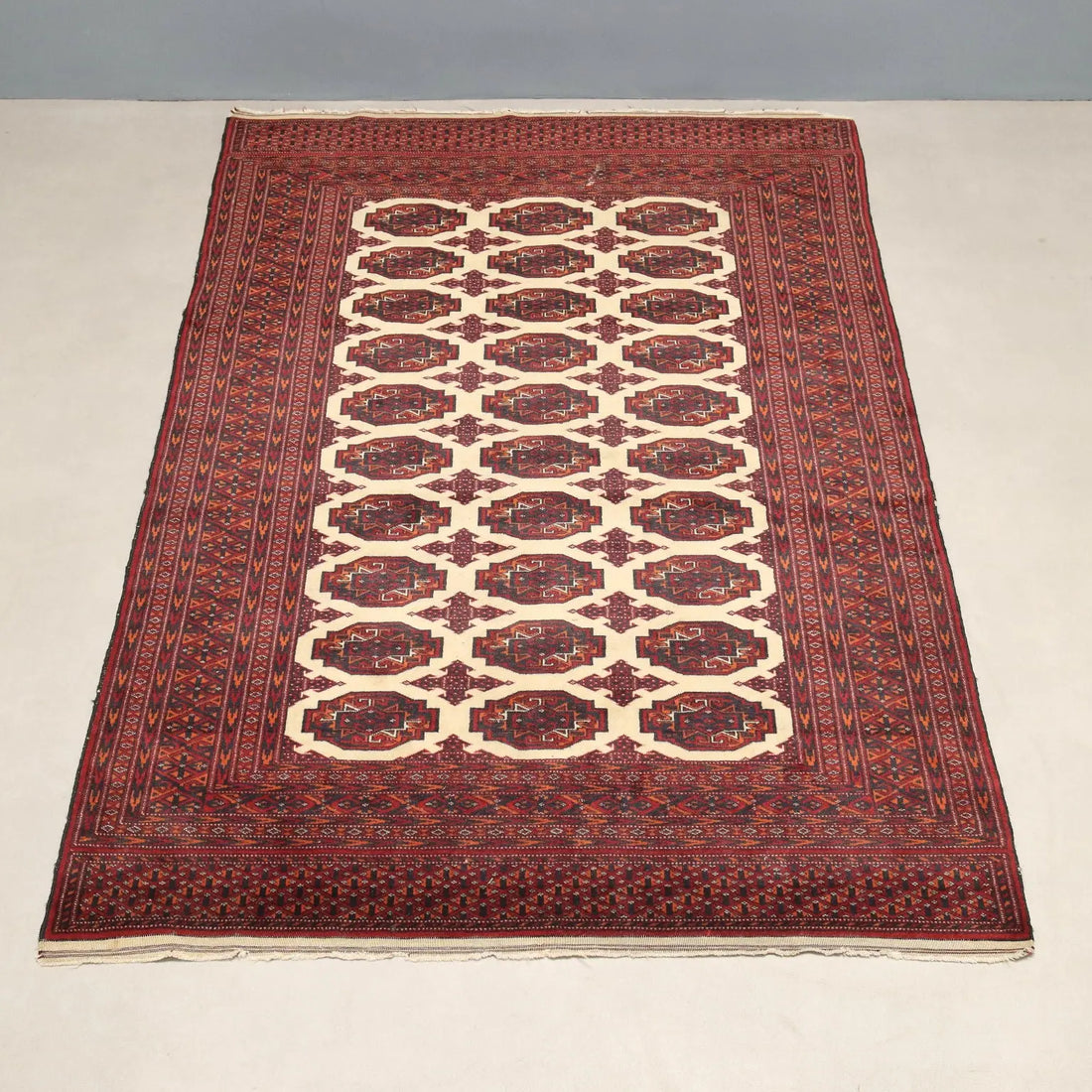  Bukhara Rug in Cotton and Wool