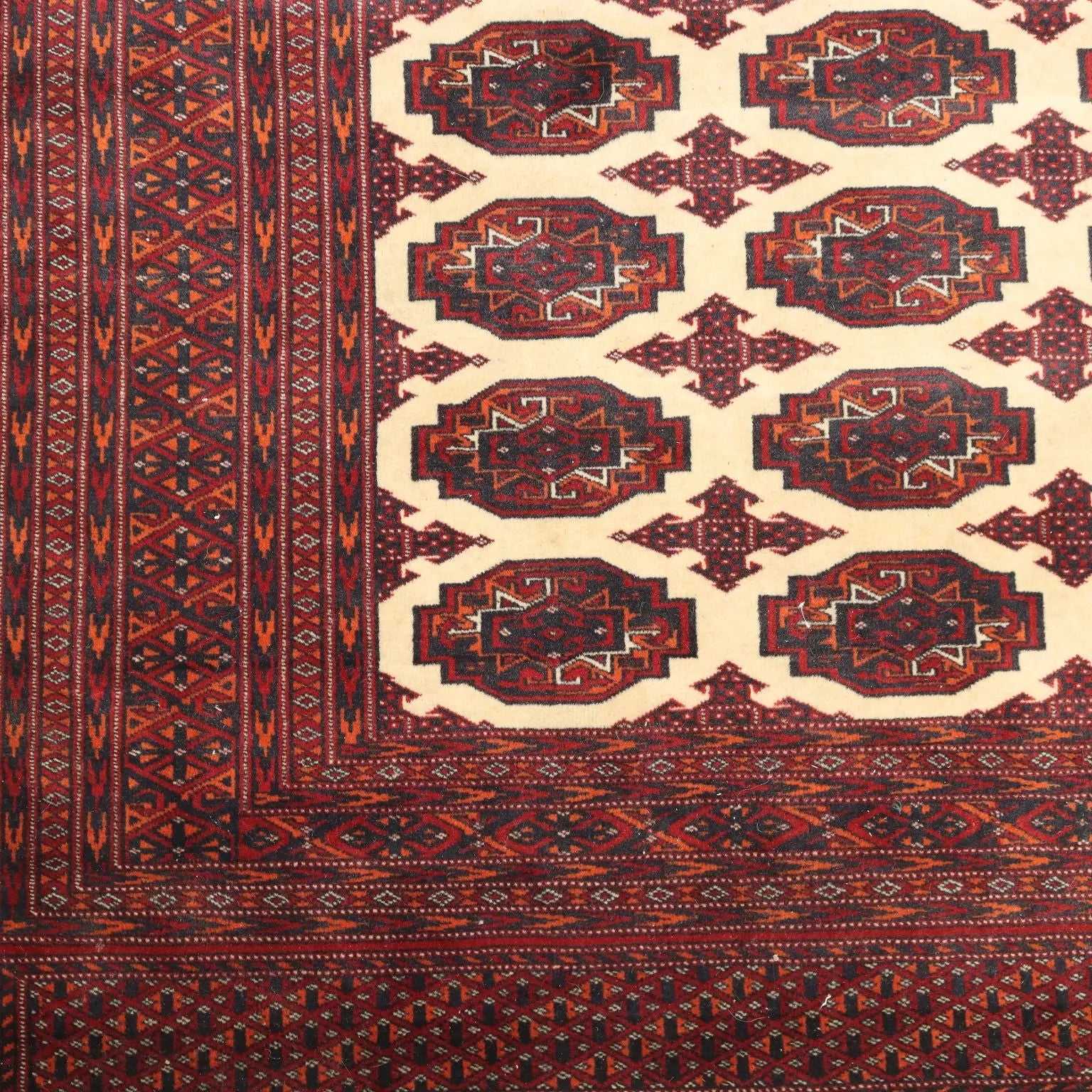  Bukhara Rug in Cotton and Wool