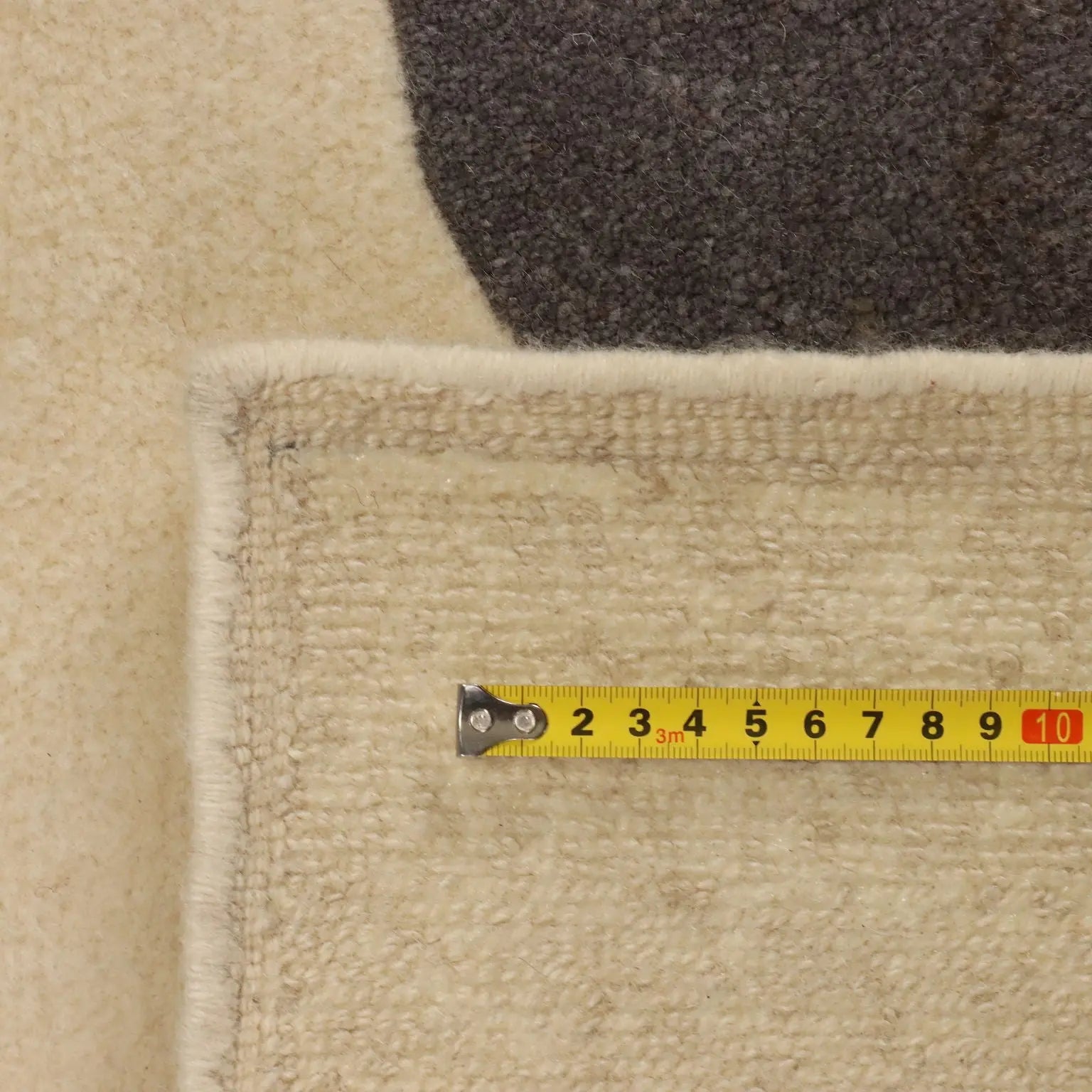 Modern Sartori Carpet Wool Thin Knot Handmade 79 x 118 In