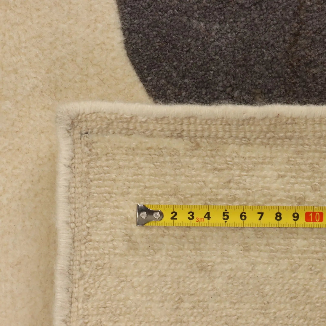 Modern Sartori Carpet Wool Thin Knot Handmade 79 x 118 In