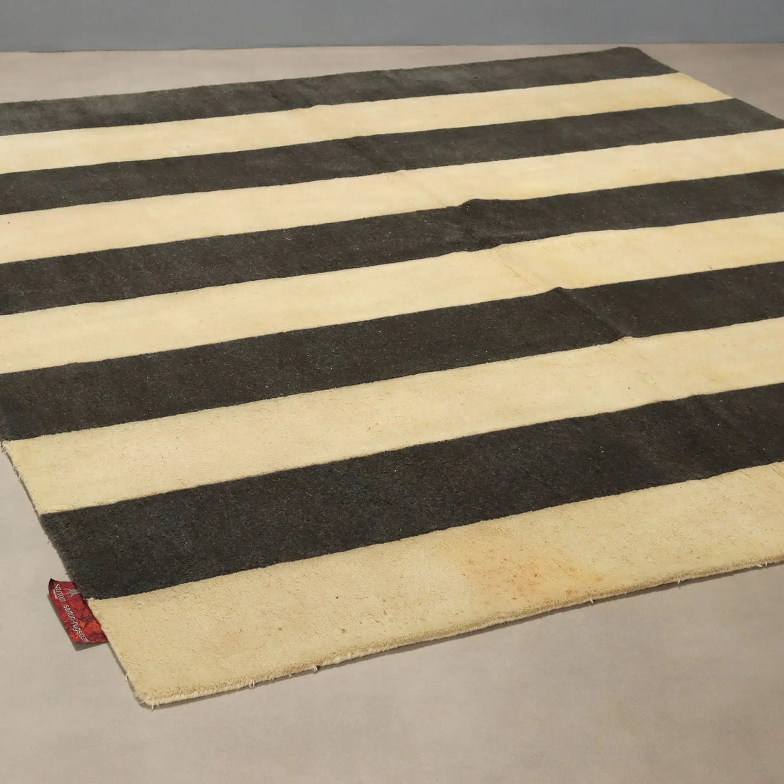 Sartori Burano Carpet Wool Thin Knot Made in India 98 x 94 In