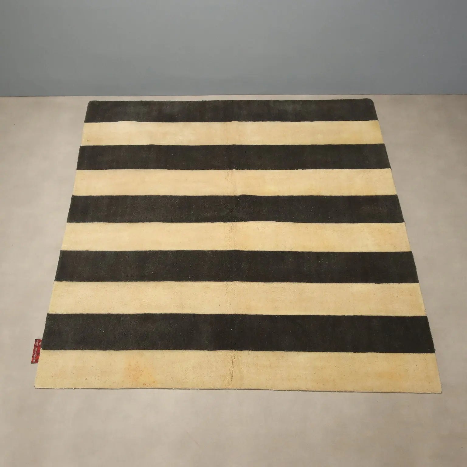 Sartori Burano Carpet Wool Thin Knot Made in India 98 x 94 In