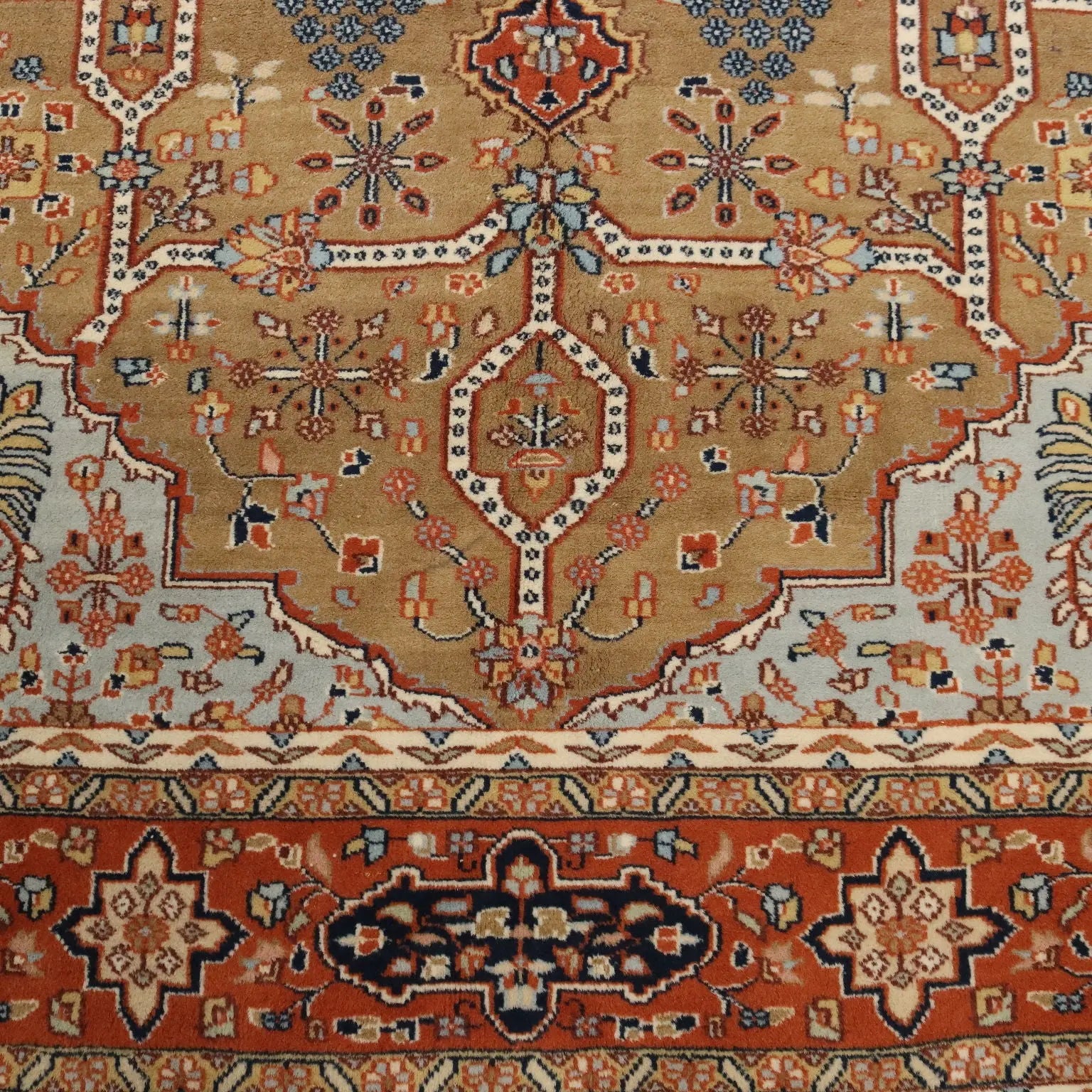 Antique Srinagar Carpet Cotton Wool Thin Knot 110 x 79 In
