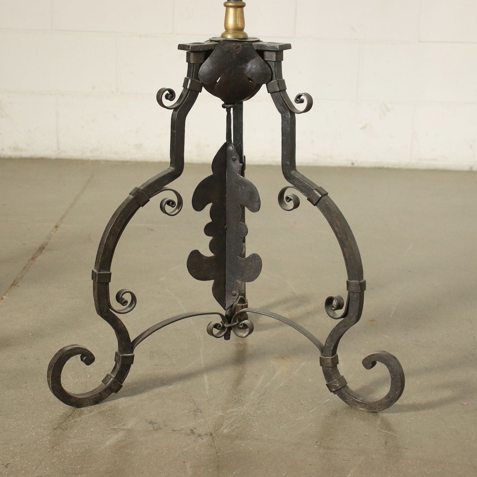 Pair of Antique Torch Holders Wrought Iron Italy XIX Century | Antiques  Lighting