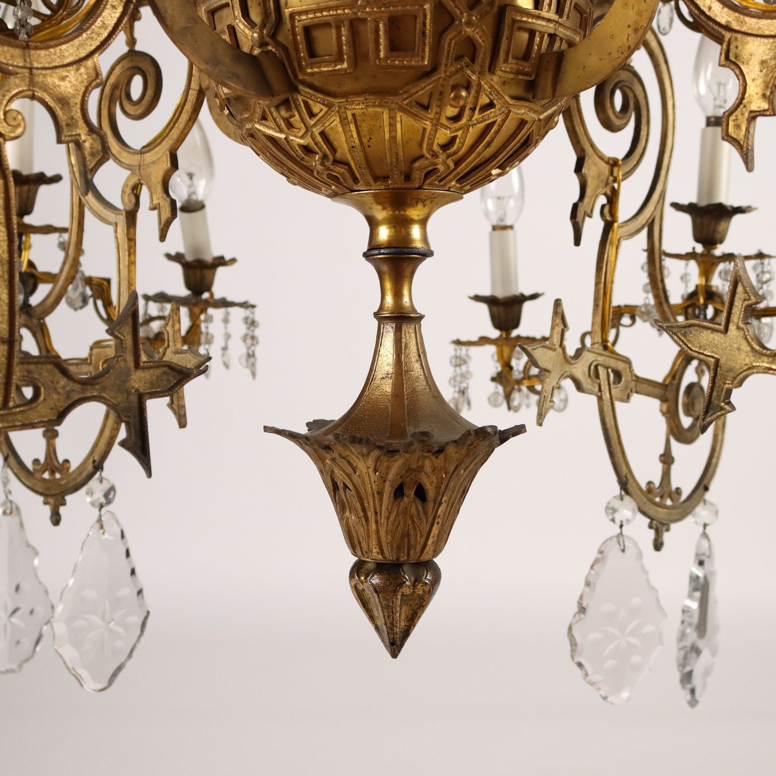 Ancient Neo-Gothic Chandelier Crystal Gilded Bronze XIX Century - Italy Third Quarter 19th Century | Antiques  Lighting