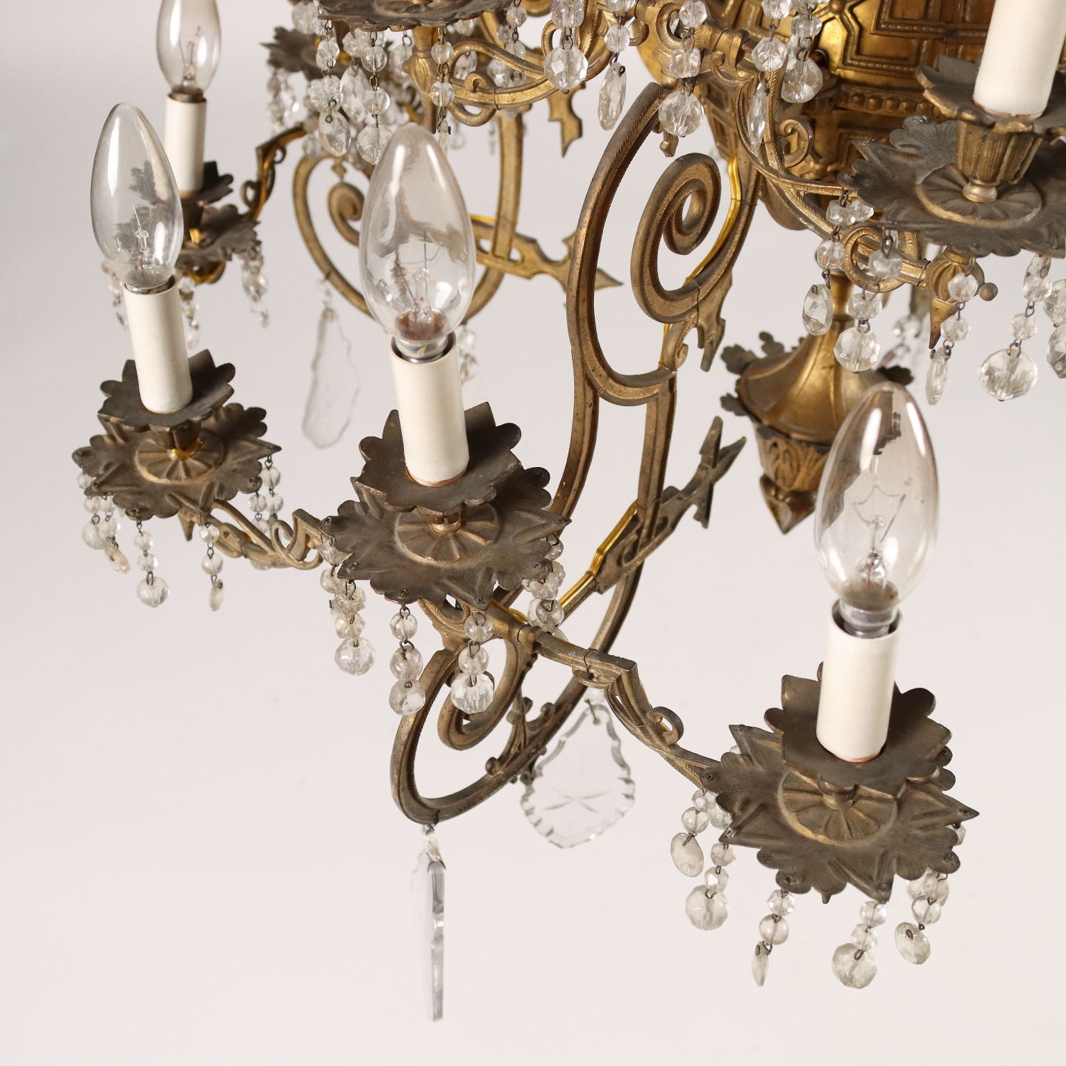 Ancient Neo-Gothic Chandelier Crystal Gilded Bronze XIX Century - Italy Third Quarter 19th Century | Antiques  Lighting