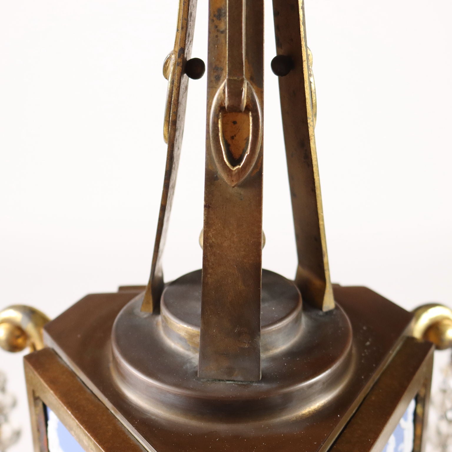 Wedgwood Chandelier Glass England XIX-XX Century - England Late 19th - Early 20th Century | Antiques  Lighting