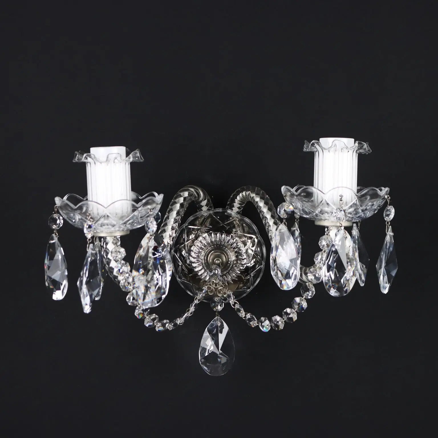 Ancient 2 Lights Wall Lamp '900 Bobeches Crystal Pendents Lights - Italy, XX Century | Antiques | Lighting