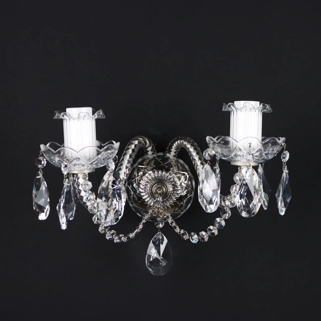 Ancient 2 Lights Wall Lamp '900 Bobeches Crystal Pendents Lights - Italy, XX Century | Antiques | Lighting